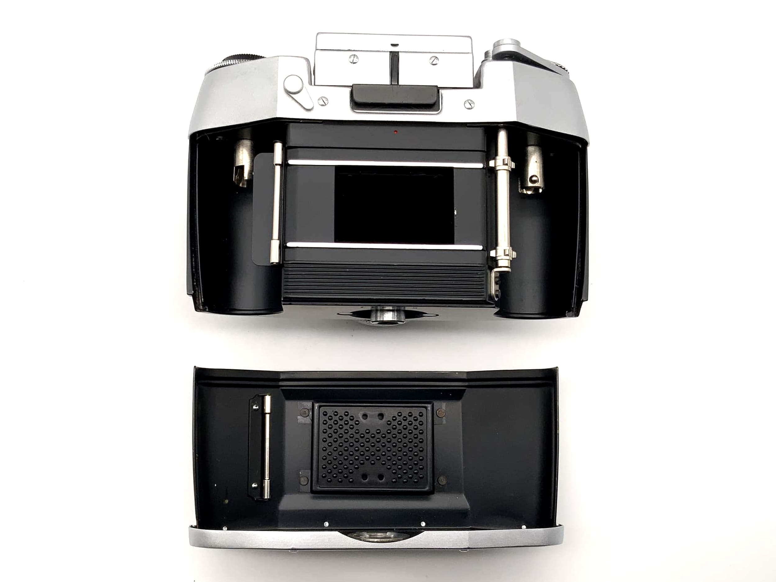 Exakta EXA 1a mit Görlitz 2.8 50mm Objektiv Spiegelreflexkamera 35mm analog