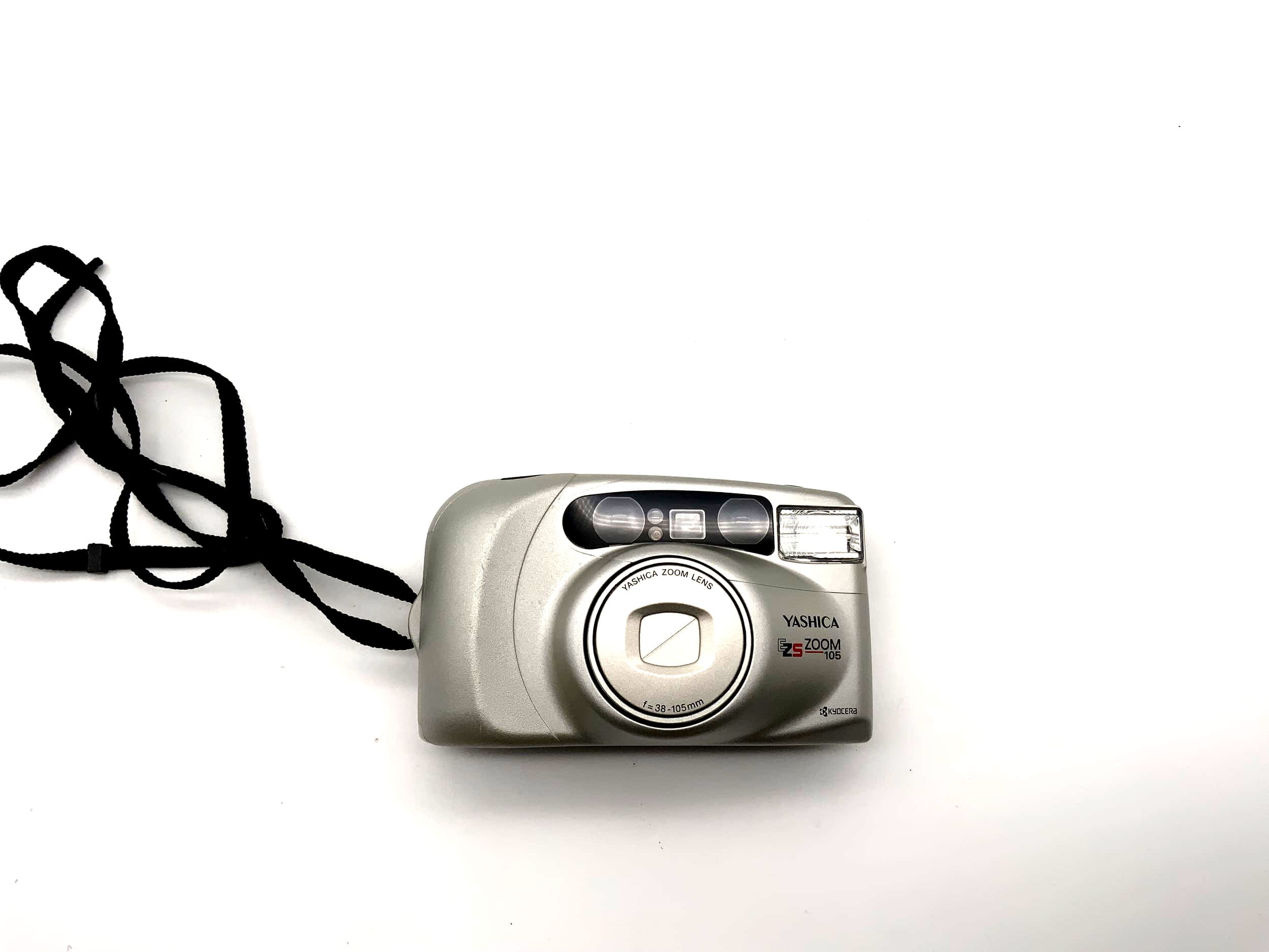 Yashica EZS Zoom 105 appareil photo analogique compact 35 mm autofocus point & shoot