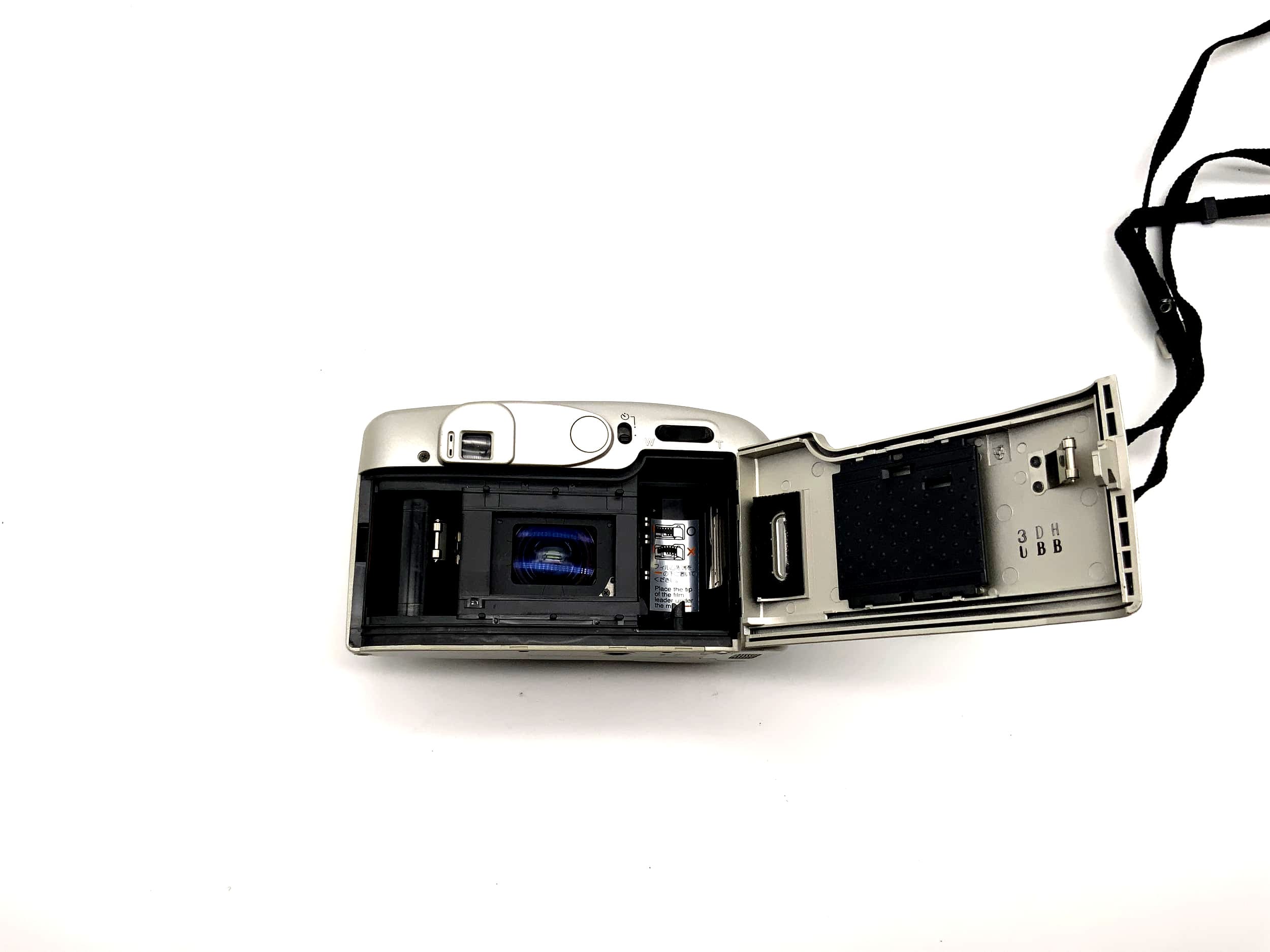 Yashica EZS Zoom 105 appareil photo analogique compact 35 mm autofocus point & shoot