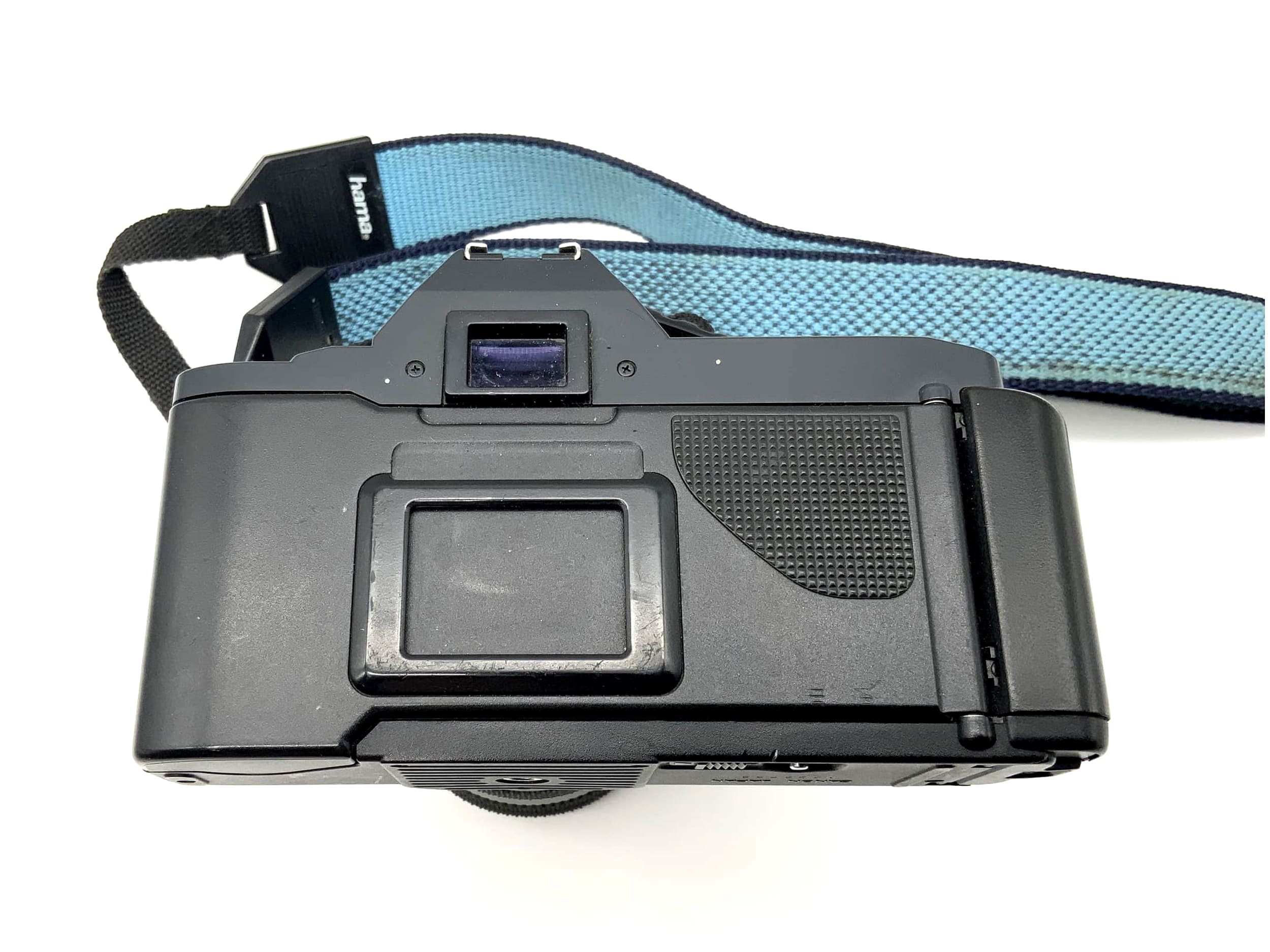 Canon T70 analog SLR camera with Soligor S/M 28-70mm 1:3.9-4.8 lens