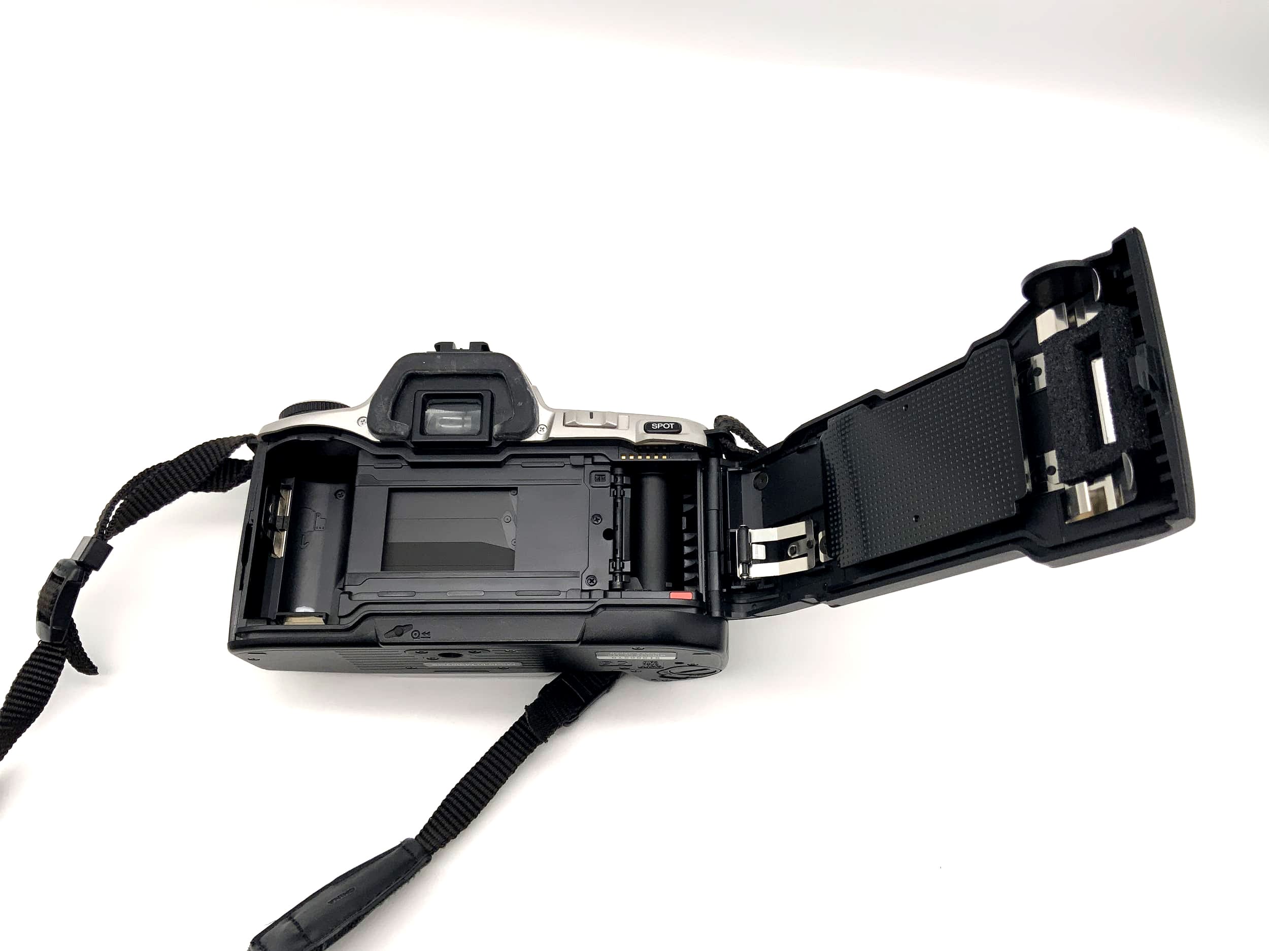 Minolta Dynax 505 si Boîtier SLR Autofocus Appareil photo reflex AF