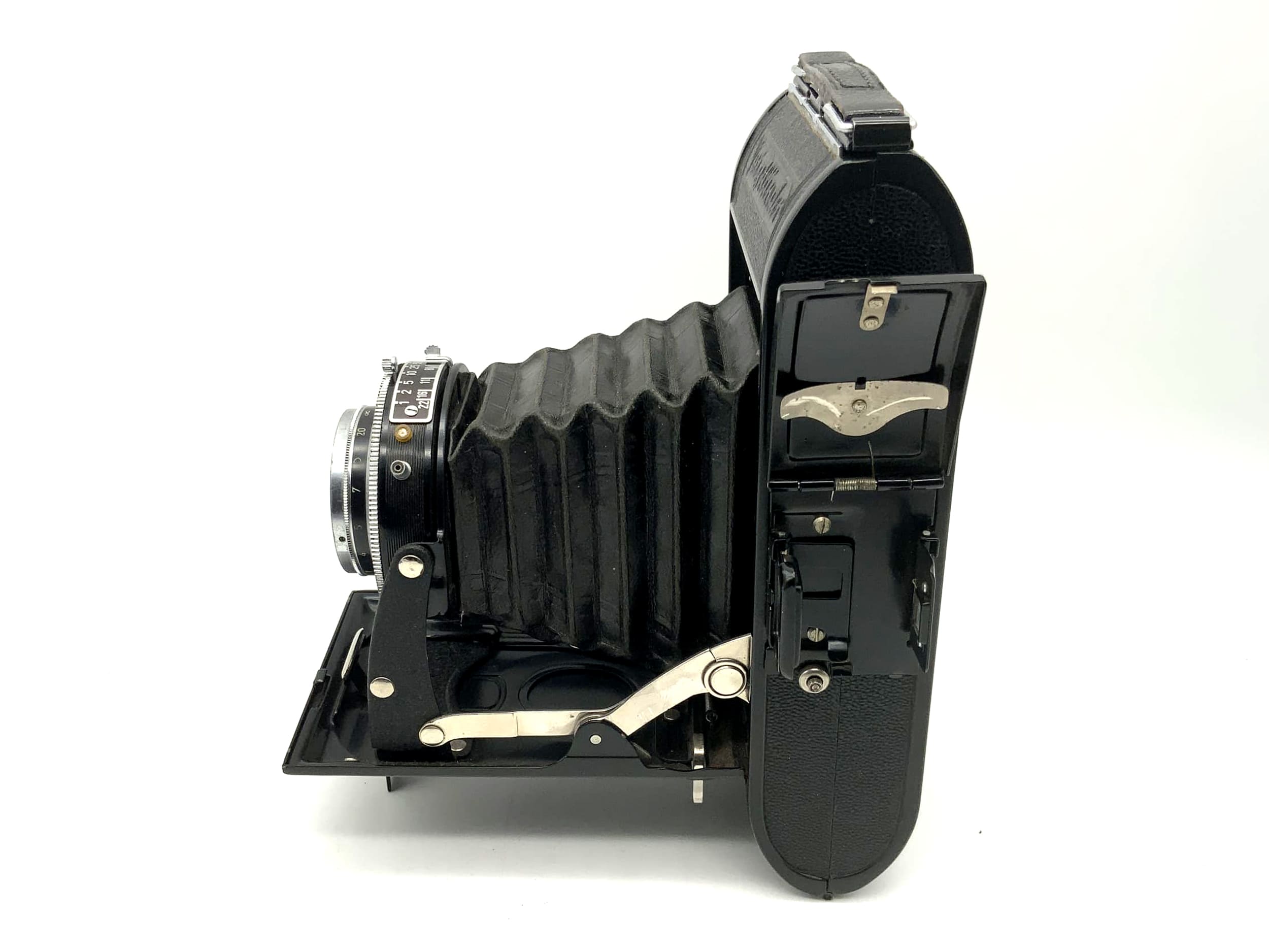 Voigtländer Bessa folding camera with Vaskar 1:4.5/105 Prontor-S 6x9 analog camera