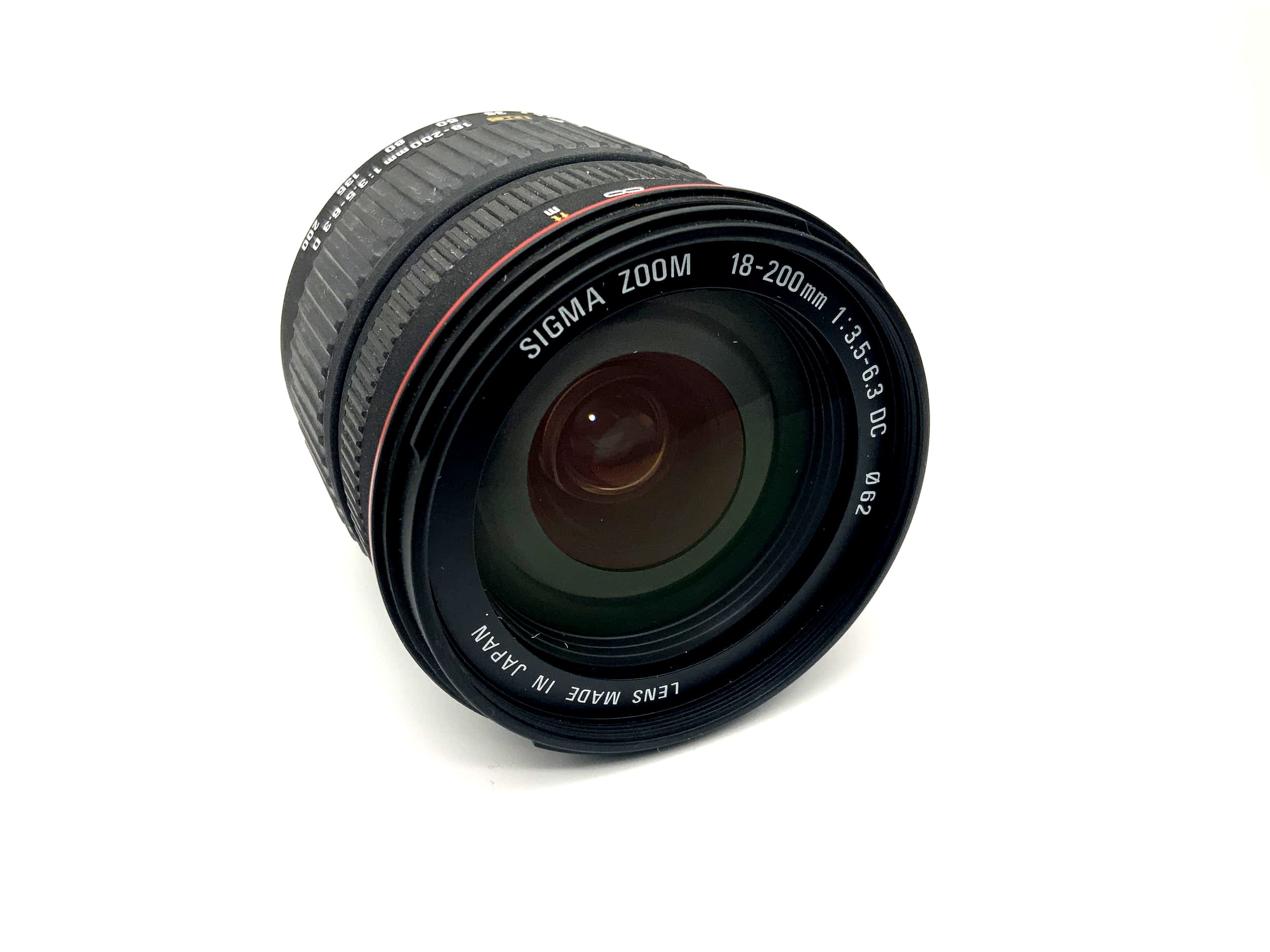 Objectif Sigma 18-200 mm 1:3,5-6,3 D Objectif Sigma Zoom DC (Nikon AF)