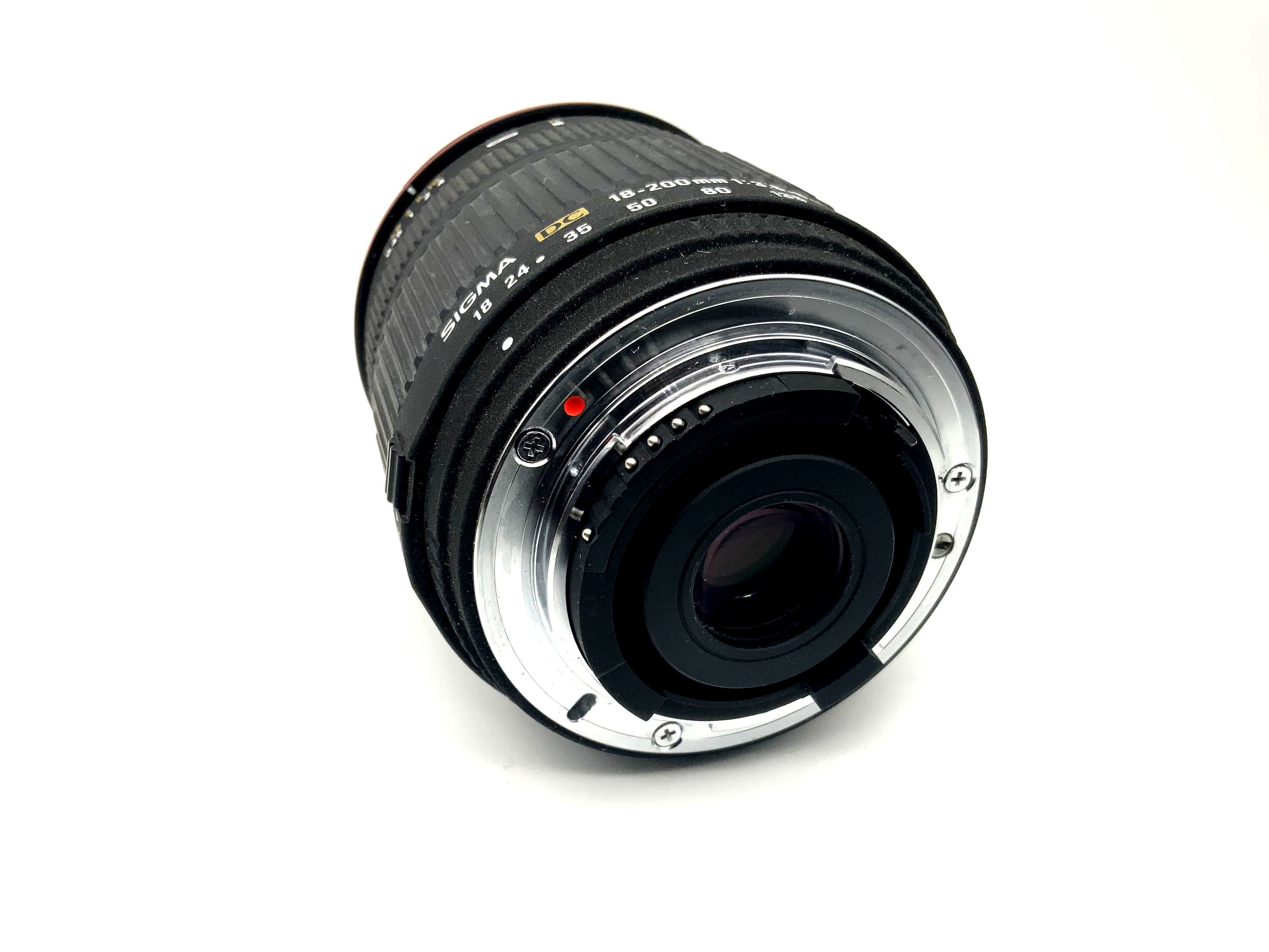 Objectif Sigma 18-200 mm 1:3,5-6,3 D Objectif Sigma Zoom DC (Nikon AF)