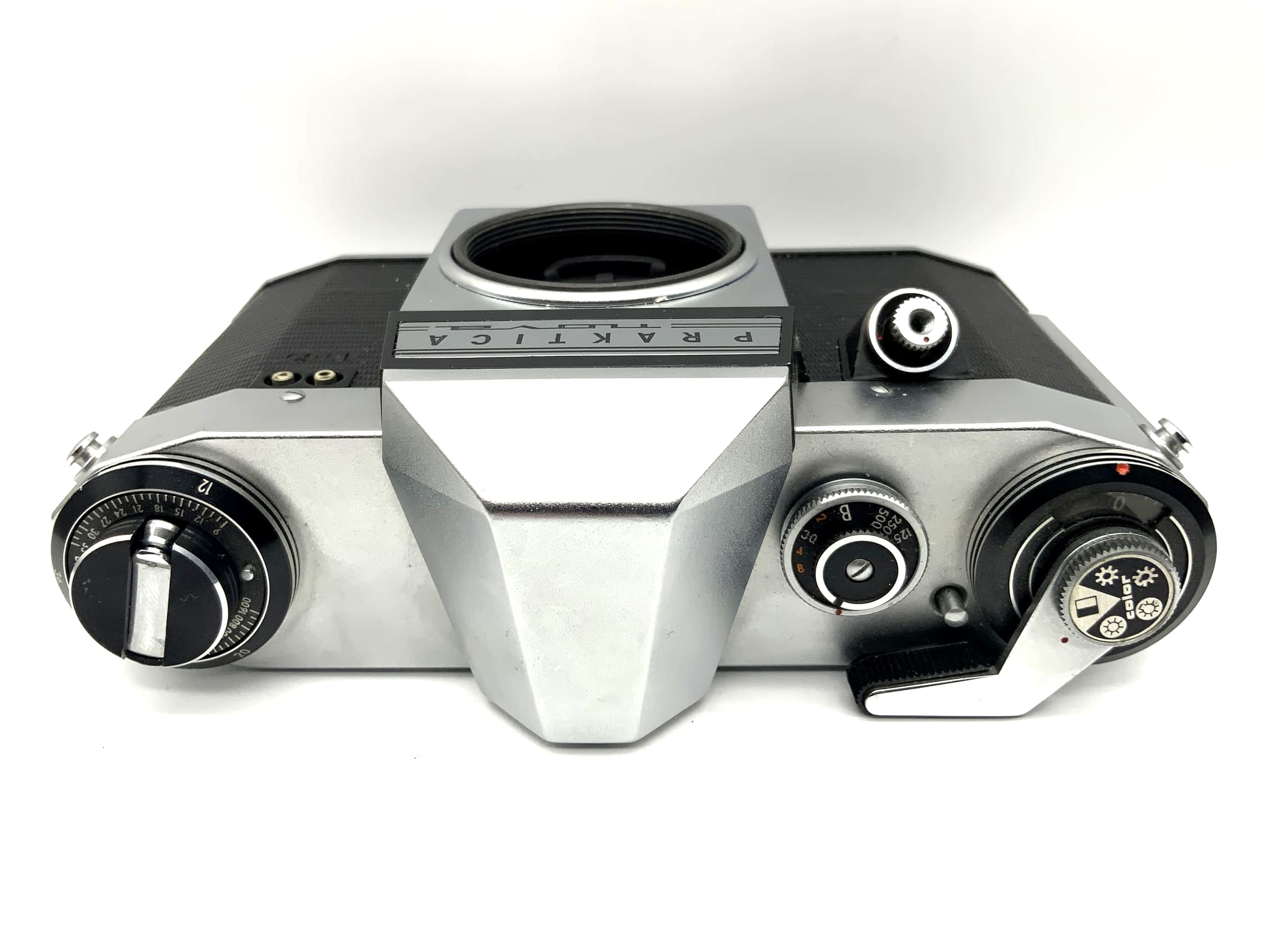 Appareil photo reflex 35 mm Praktica Nova avec boîtier Pentacon (M42)