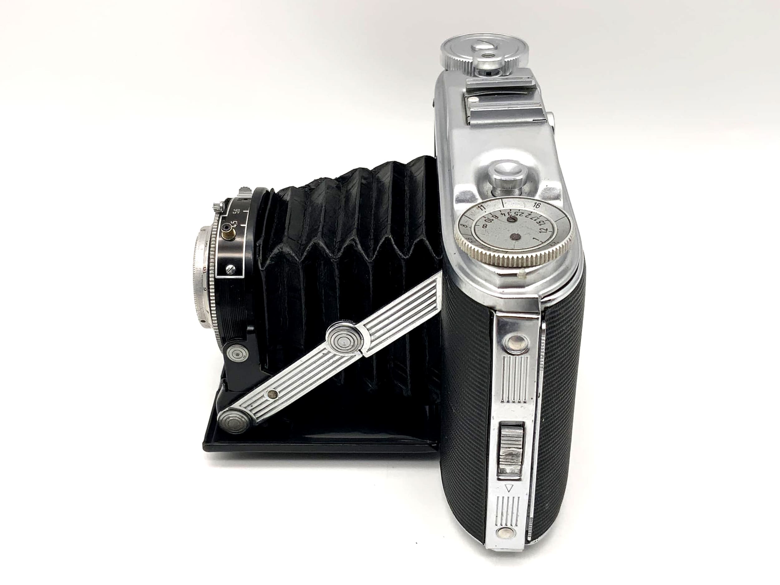 Appareil photo pliable Agfa Isolette II avec Agnar 1:4.5 / 85 Vario