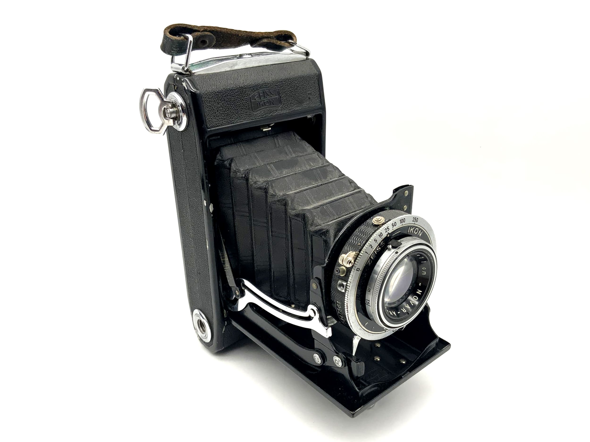 Appareil photo pliable Zeiss Ikon Nettar 515/2 avec Novar Anastigmat 1:4,5 f=11cm Compur