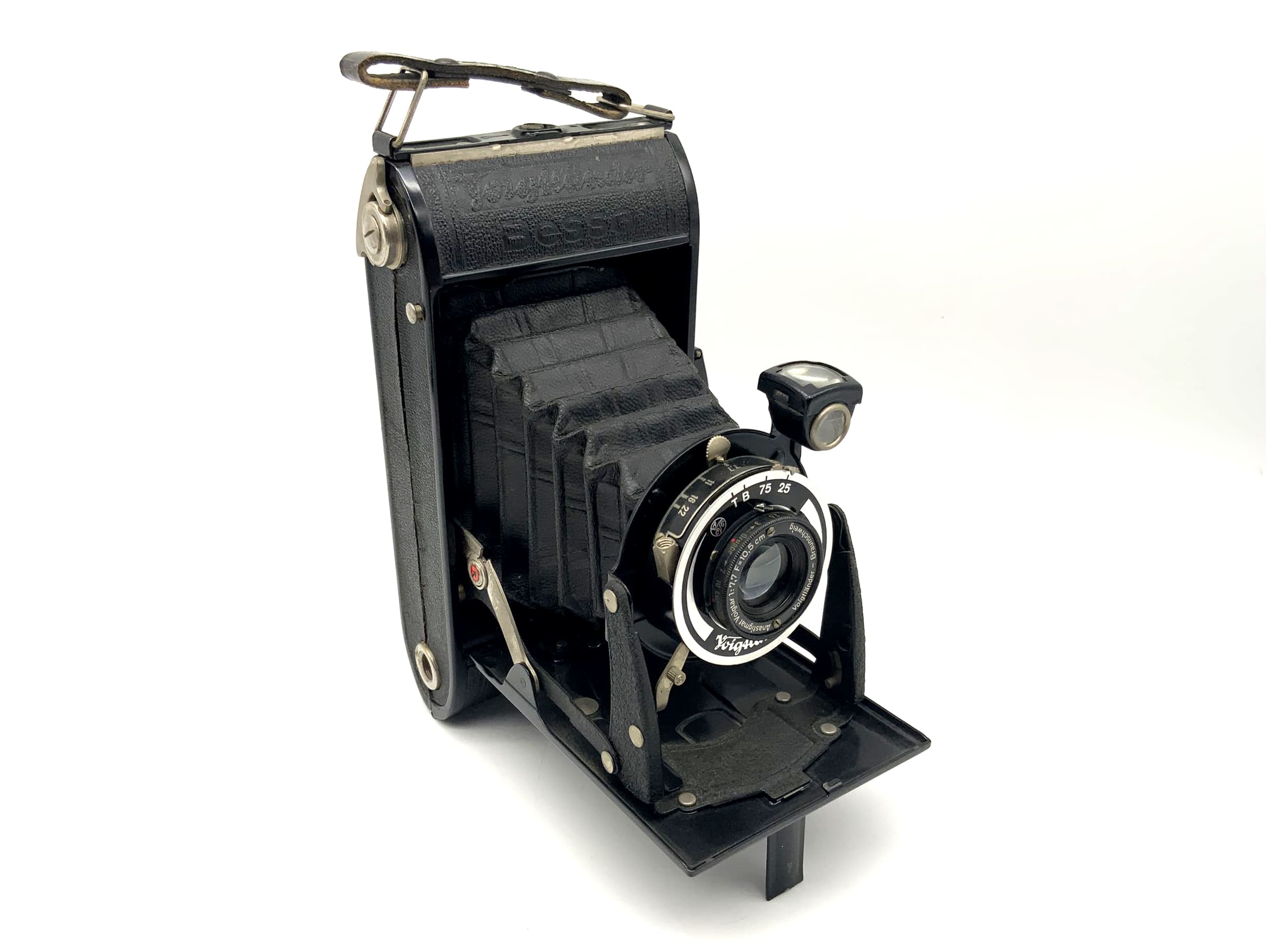 Appareil photo pliant Voigtländer Bessa avec Anastigmat Voigtar 1:7.7 F10.5cm