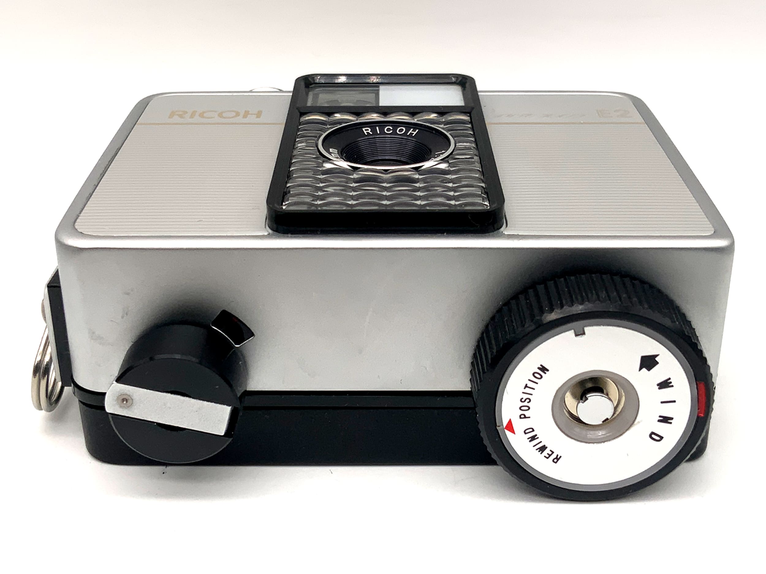 Ricoh Auto Half E2 Sucherkamera mit F:2.8 f=25mm Halbformat in OVP Analogkamera