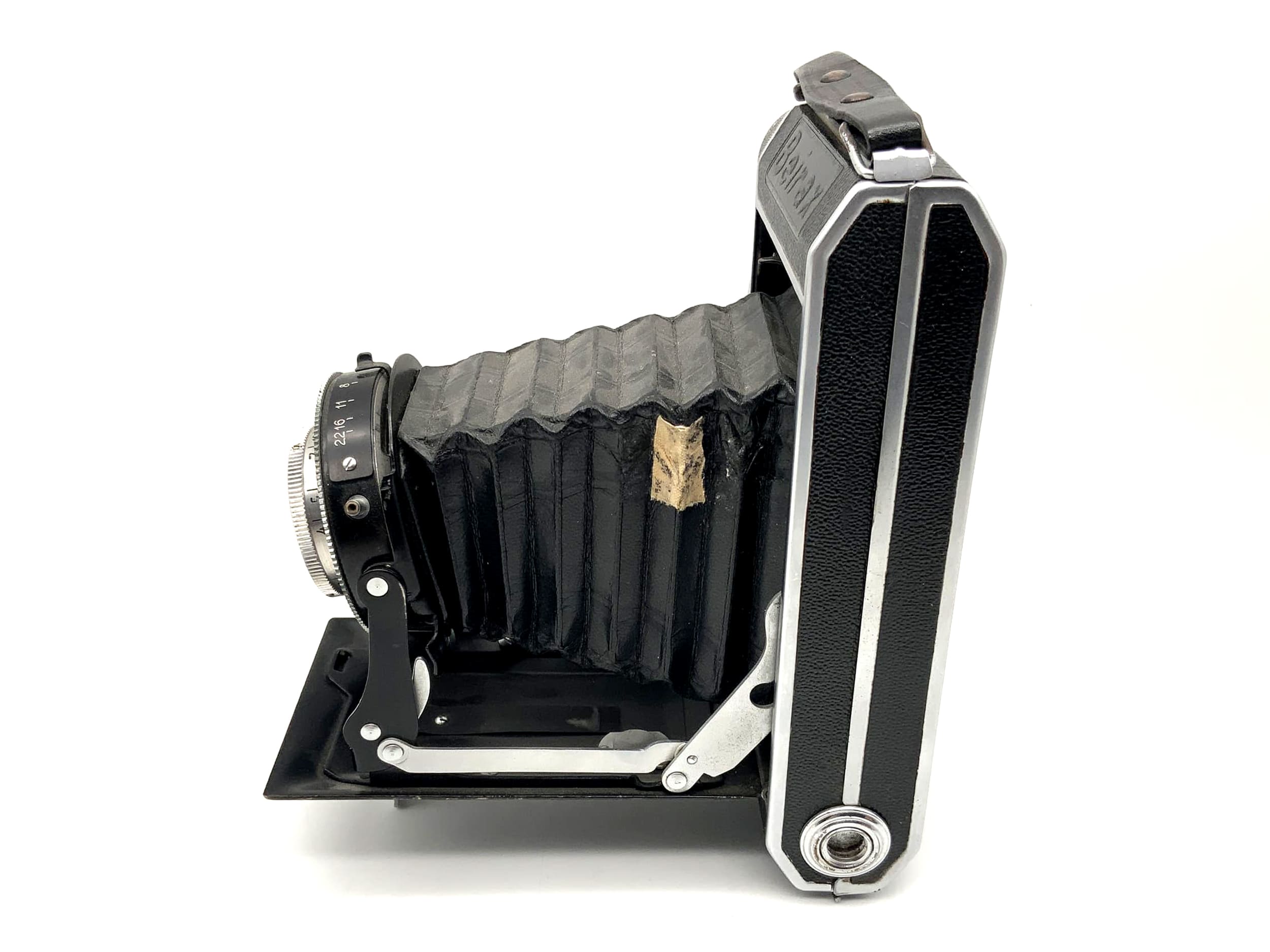 Beier Beirax folding camera with E.Ludwig Meritar 1:4.5 f=105mm Junior