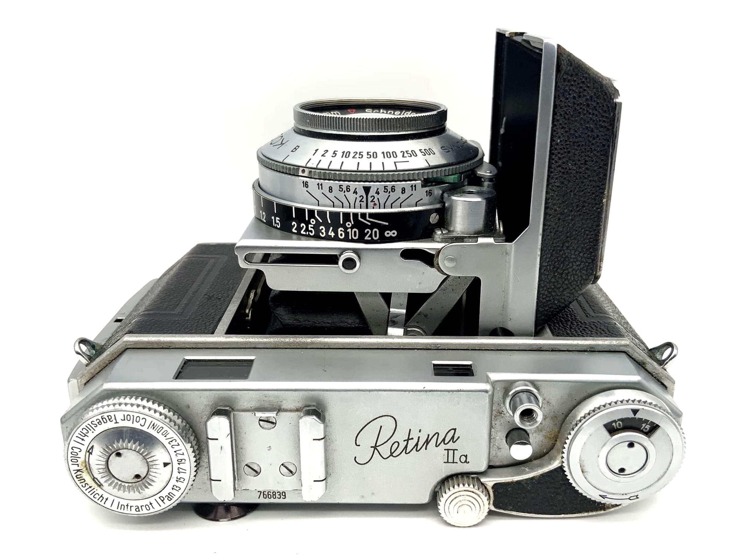 Kodak Retina IIa folding camera with xenon 1:2 50mm 2A type 016 Schneider Kreuznach