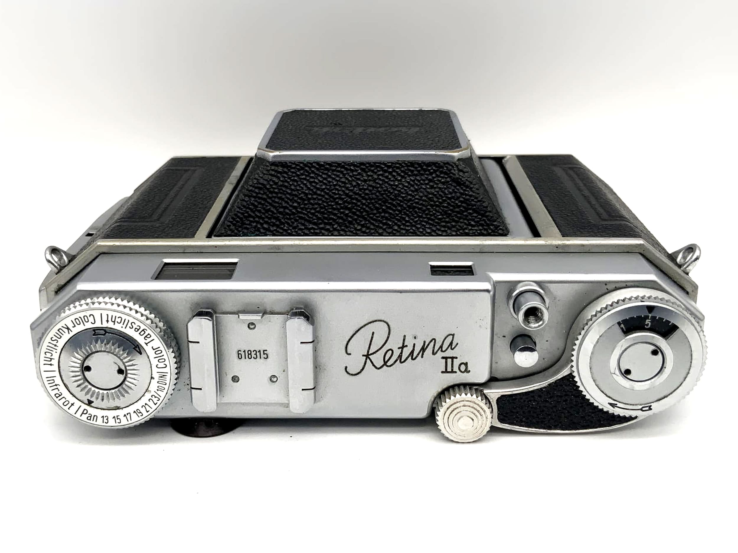 Kodak Retina IIa folding camera with Heligon 1:2 50mm red A 2A Rodenstock