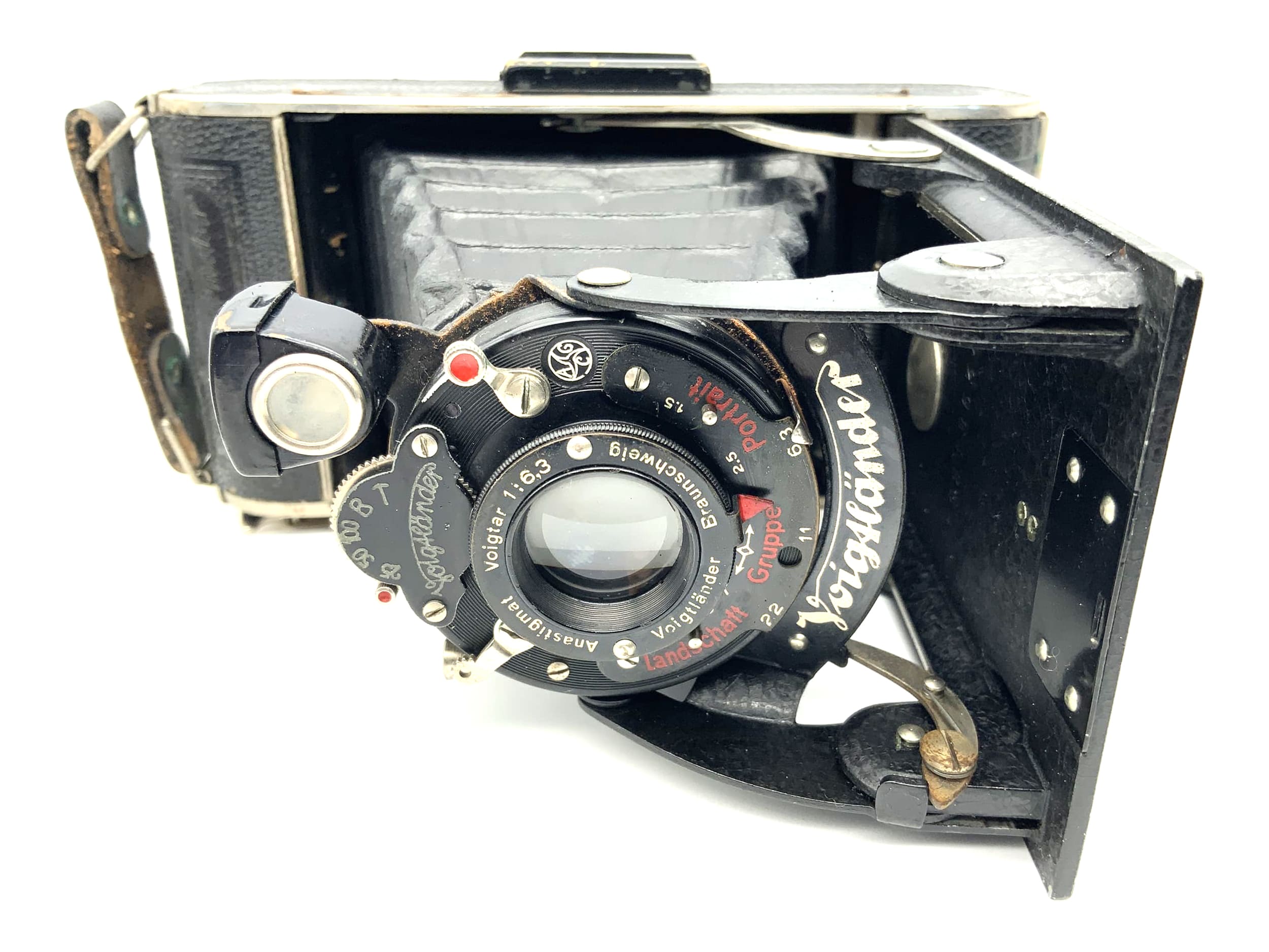 Voigtländer folding camera with Anastigmat Voigtar 1:6.3 AGC