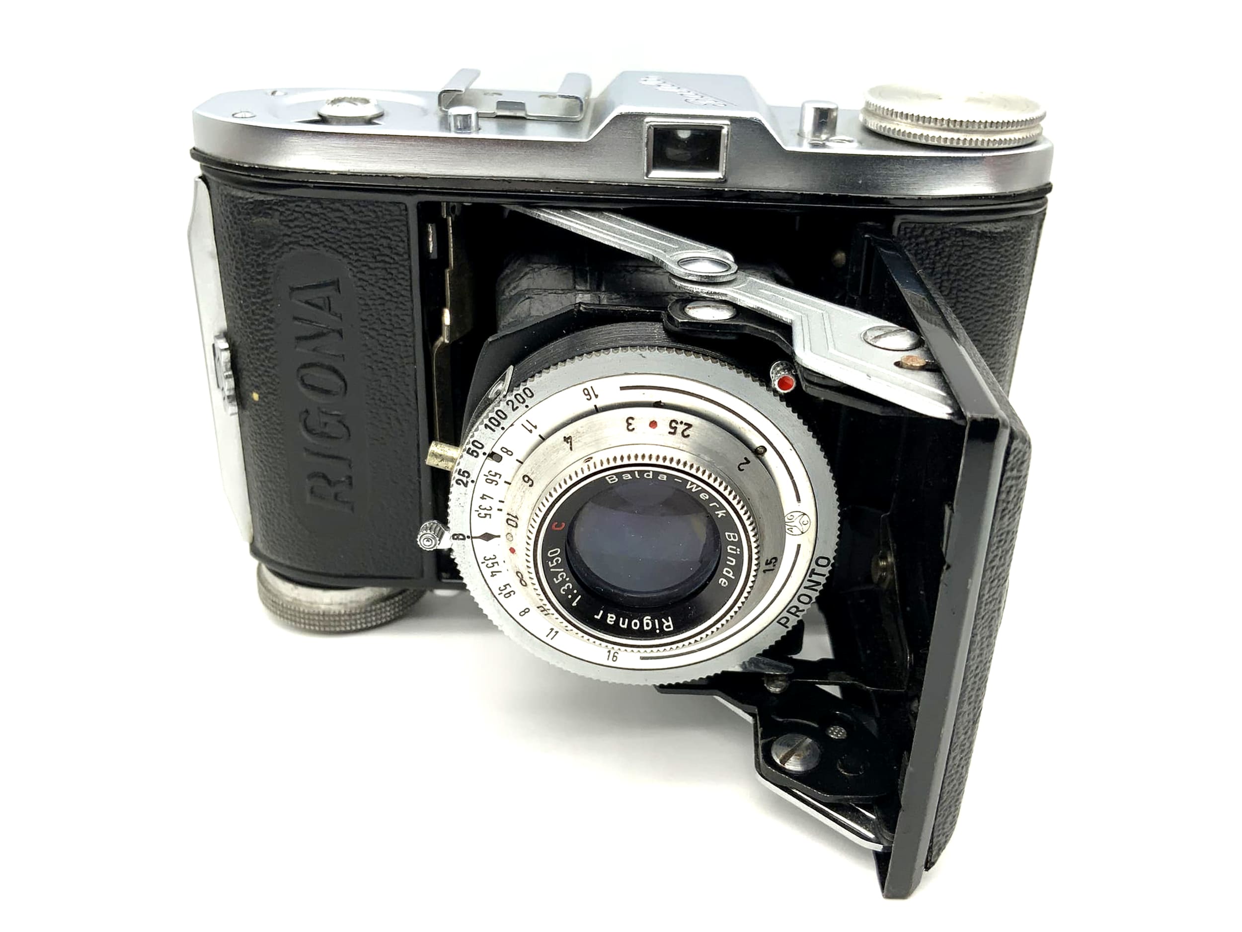 Balda Rigona folding camera with Rigonar 1:3.5 50mm red C Pronto