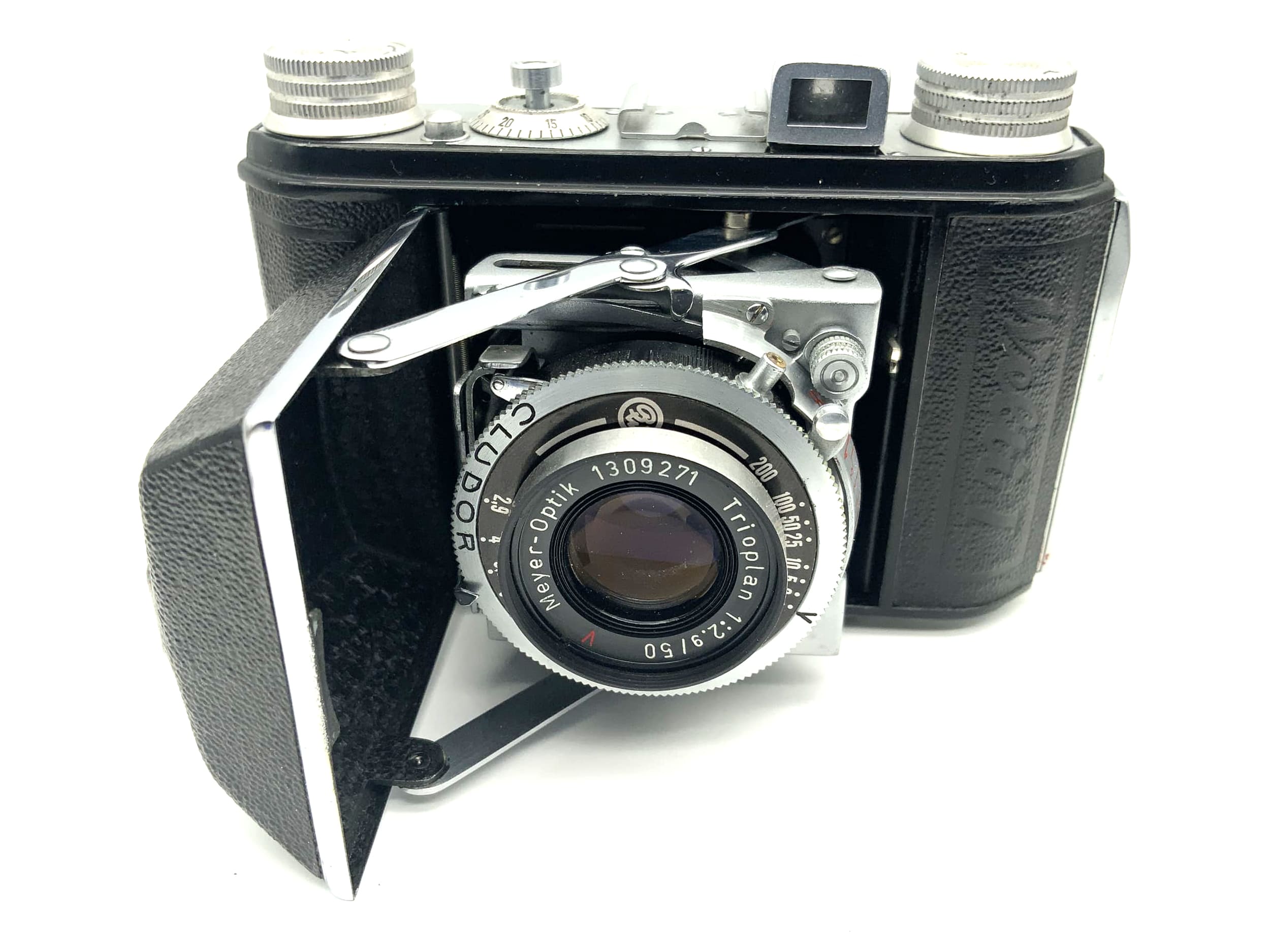 Welta Welti I folding camera with Meyer Optik Trioplan 1:2.9 50mm red V Cludor
