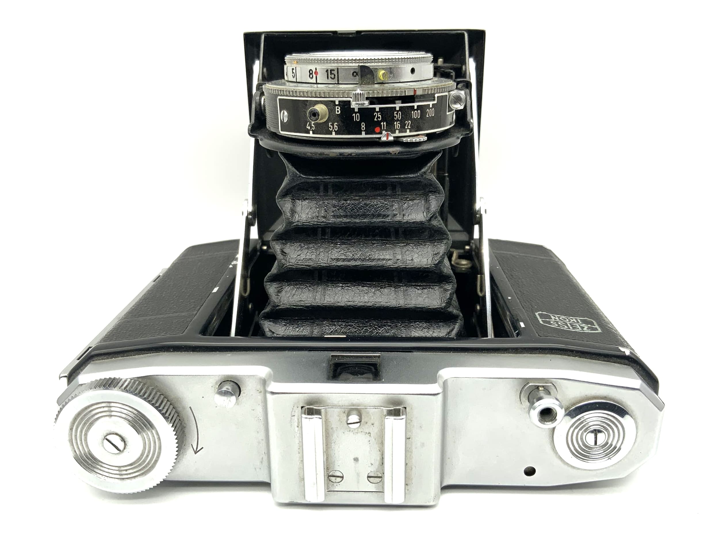 Appareil photo pliable Zeiss Ikon Nettar 518/16 avec objectif Novar Anastigmat 1:4,5 75 mm Velio