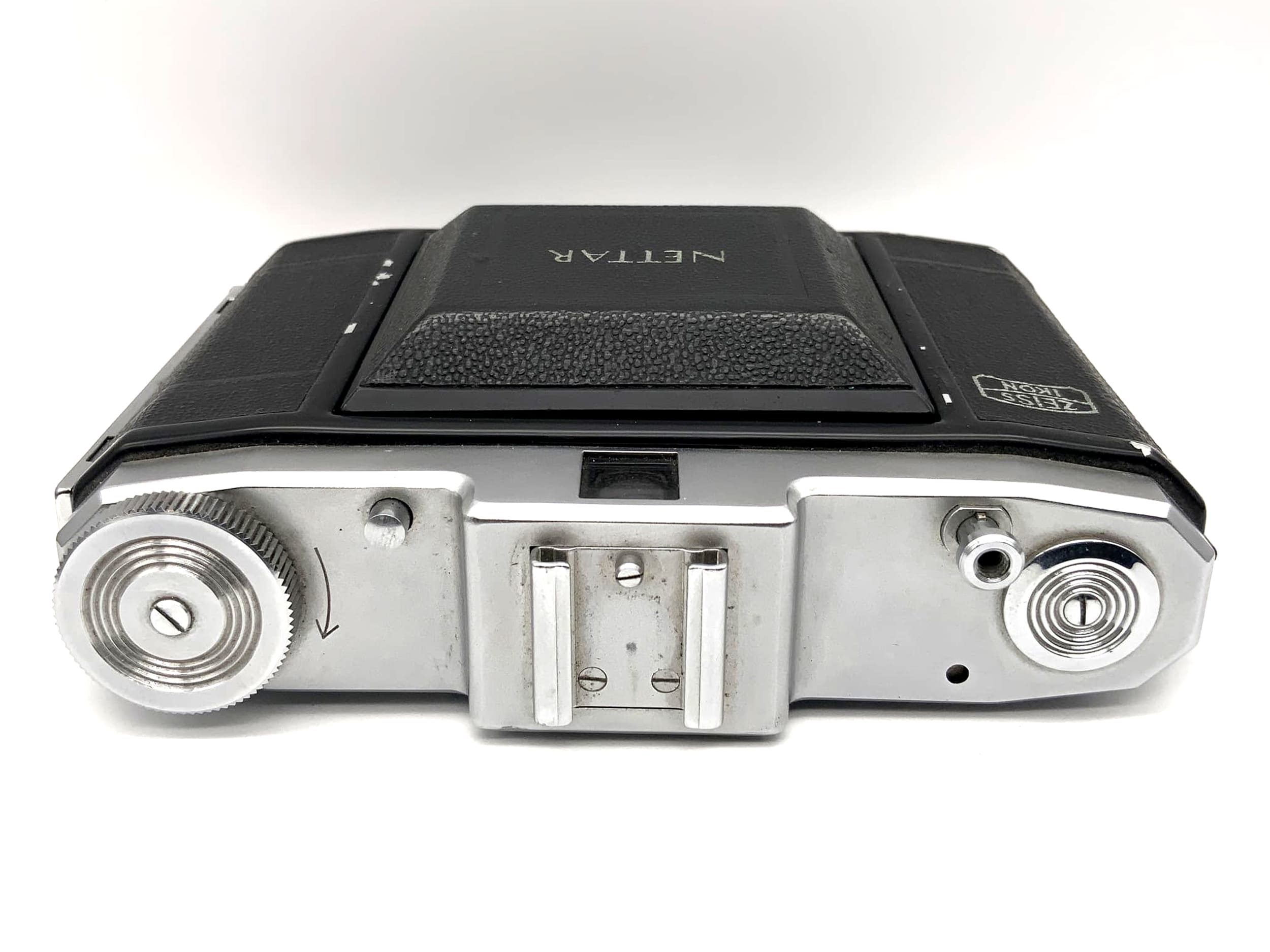 Appareil photo pliable Zeiss Ikon Nettar 518/16 avec objectif Novar Anastigmat 1:4,5 75 mm Velio