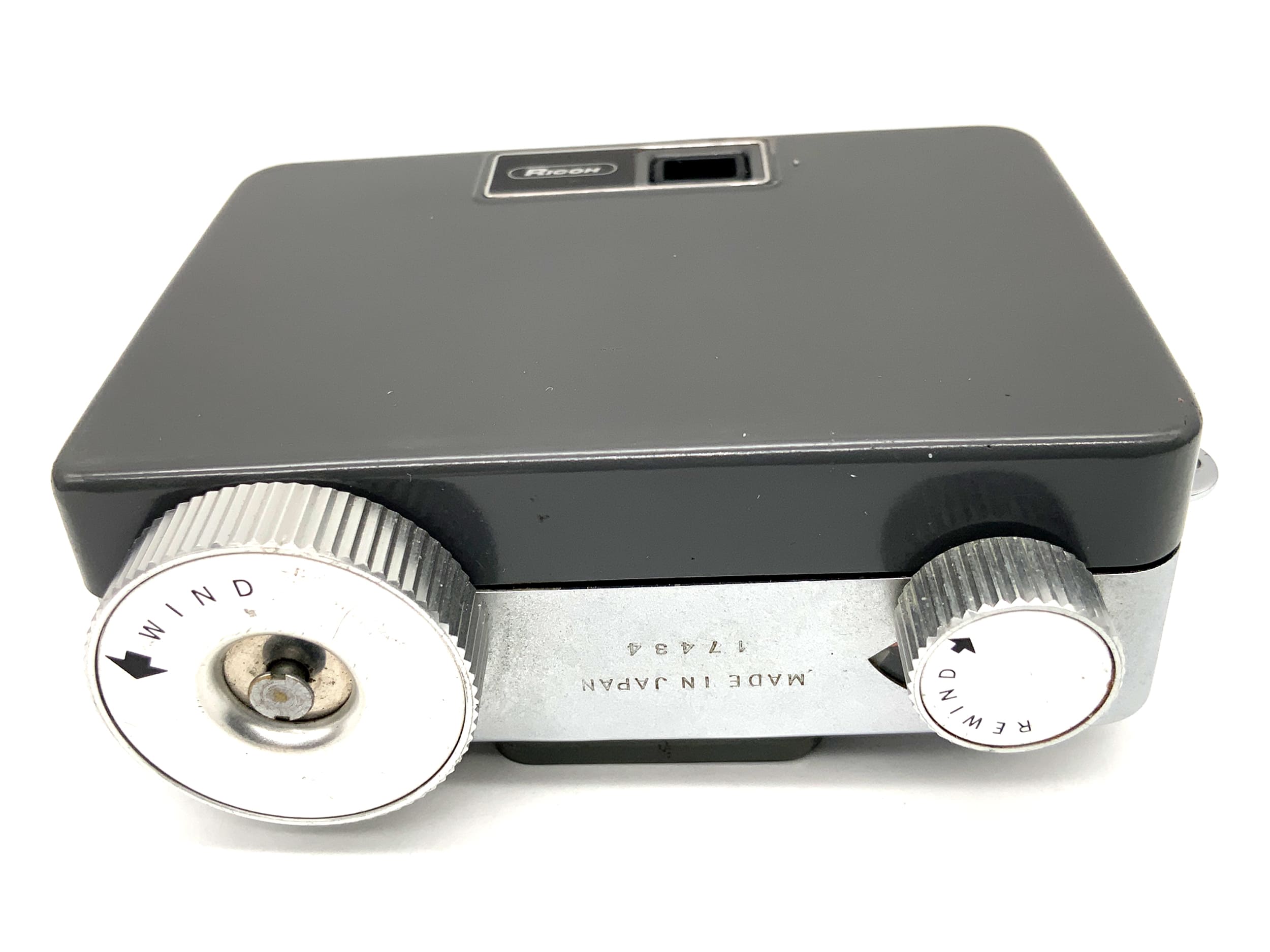 Ricoh Auto Half Sucherkamera mit Ricoh 25mm F:2,8 Halbformatkamera Analogkamera