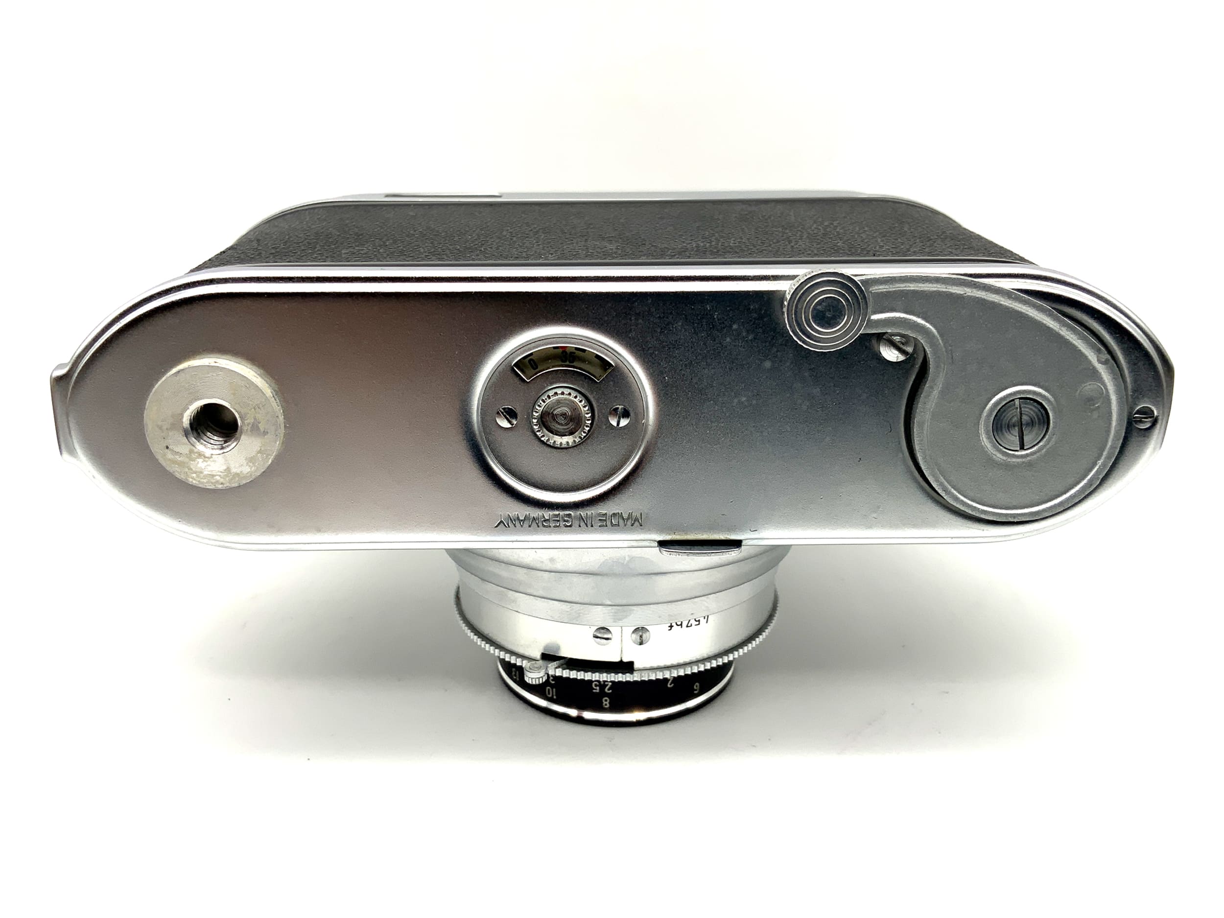 AKW arette A rangefinder camera with Color-Isconar 1:2.8/45 Pronto analog camera