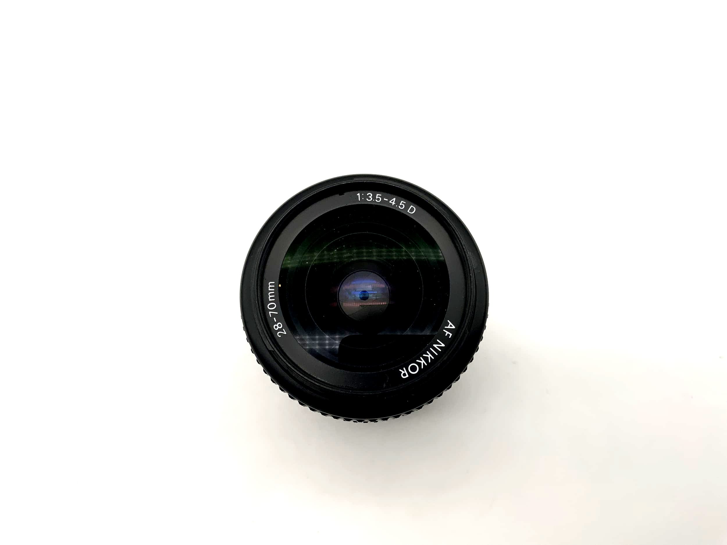 Objectif Nikon 28-70 mm 1:3,5-4,5 Nikkor D pour appareil photo (Nikon AF)