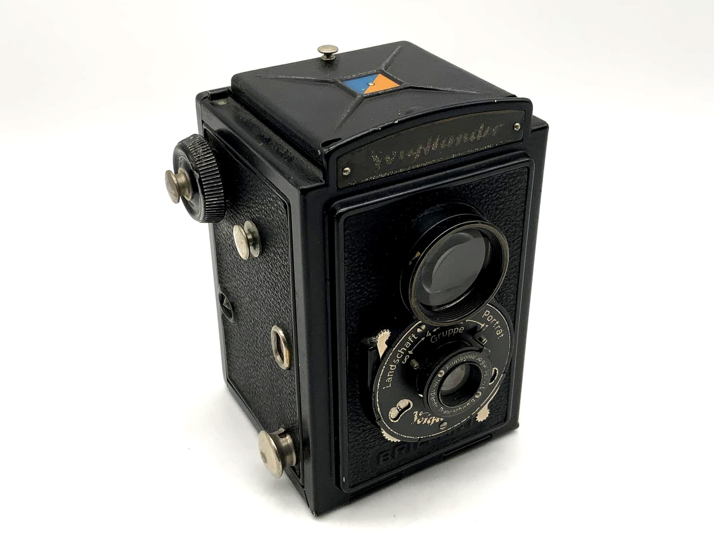 Voigtländer Brillant TLR with Anastigmat Voigtar 1:9 F=75mm twin-lens camera