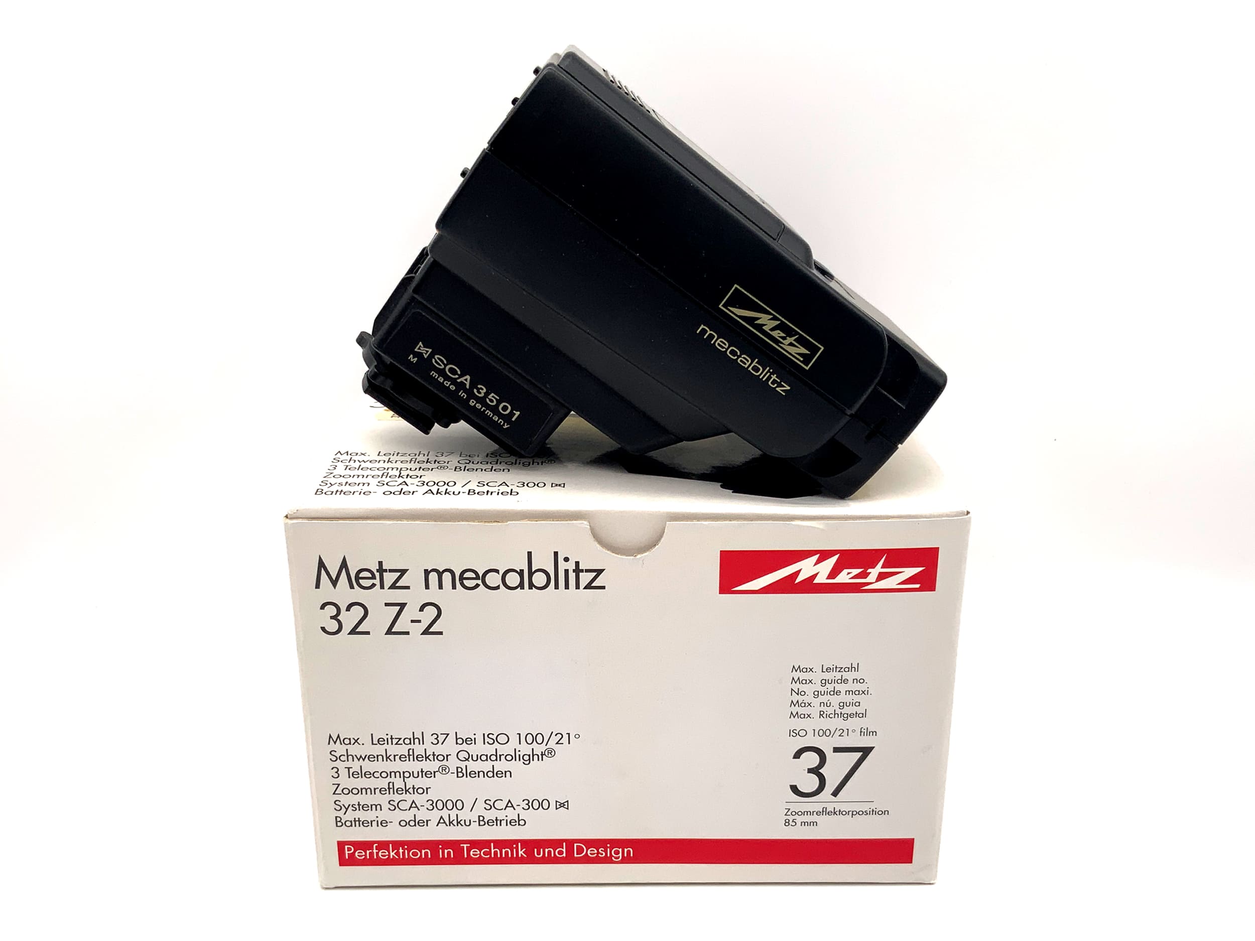 Flash Metz Mecablitz 32 Z-2 SCA 3501 dans son emballage d'origine pour les modèles Leica R flash flash