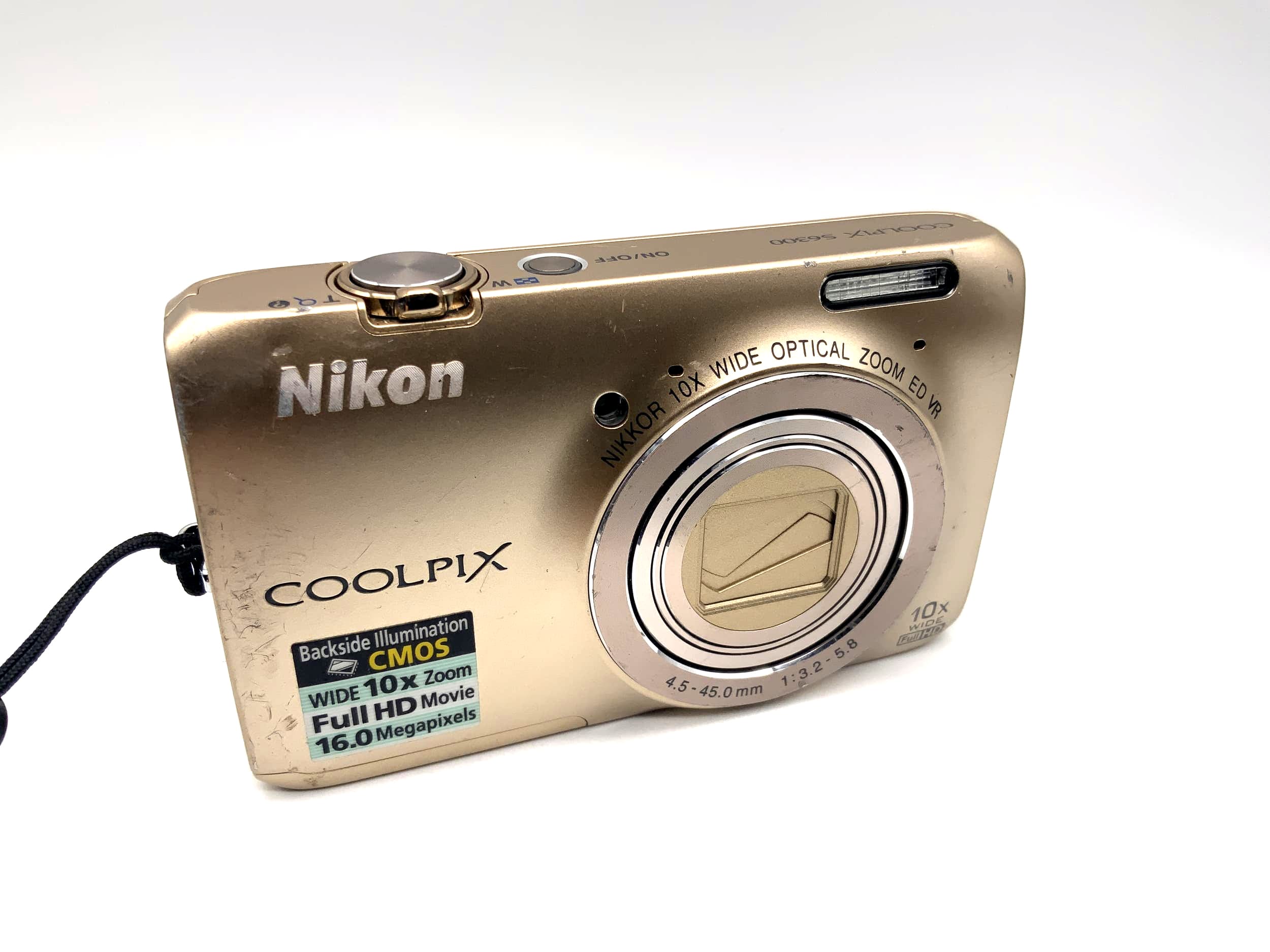 Nikon Coolpix S6300 avec objectif Nikkor 10x grand angle ED VR 4,5-45,0 mm 1:3,2-5,8 16,0 MP