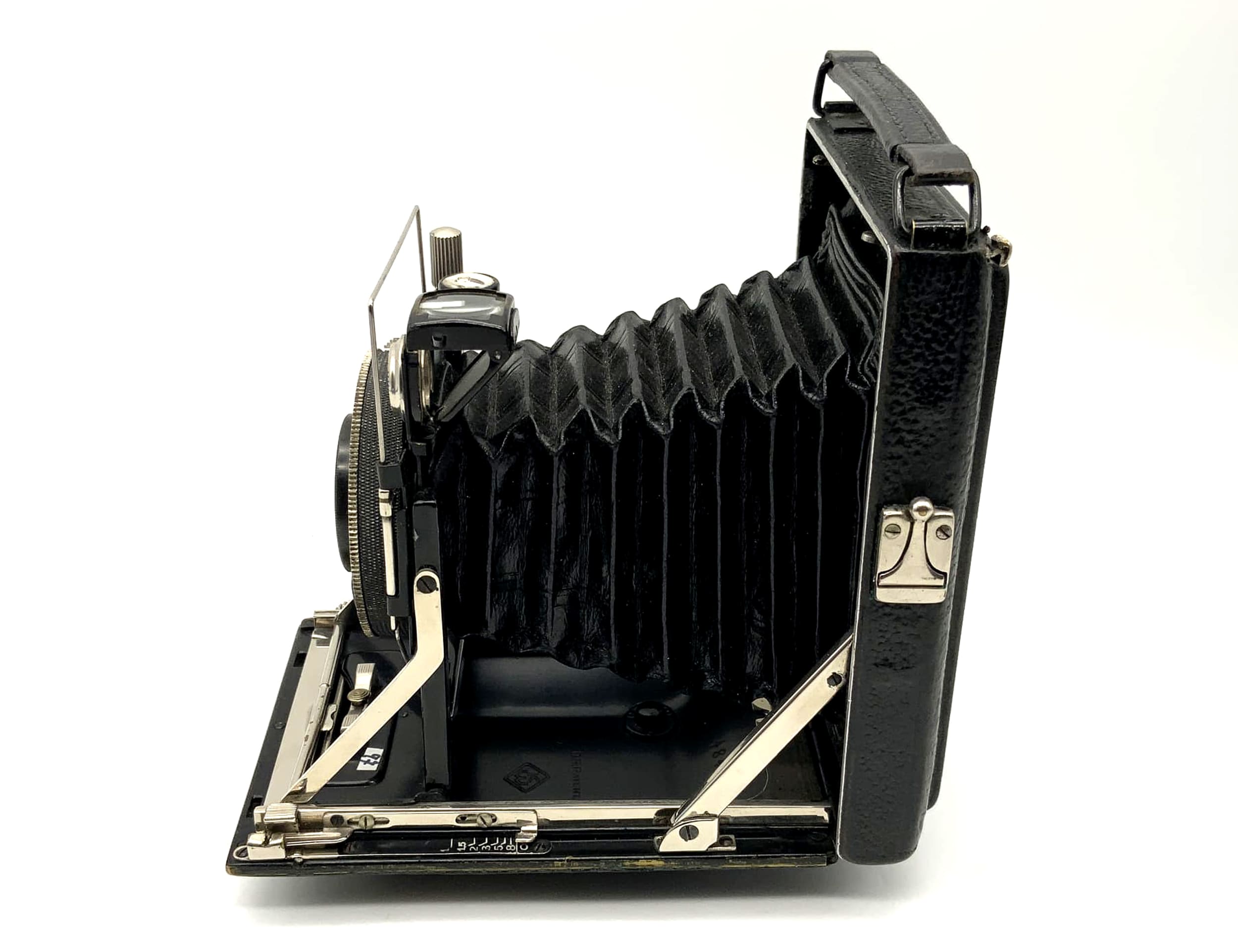 KW Patent Case Plate Camera with Carl Zeiss Tessar 1:4.5 f=10.5cm Compur