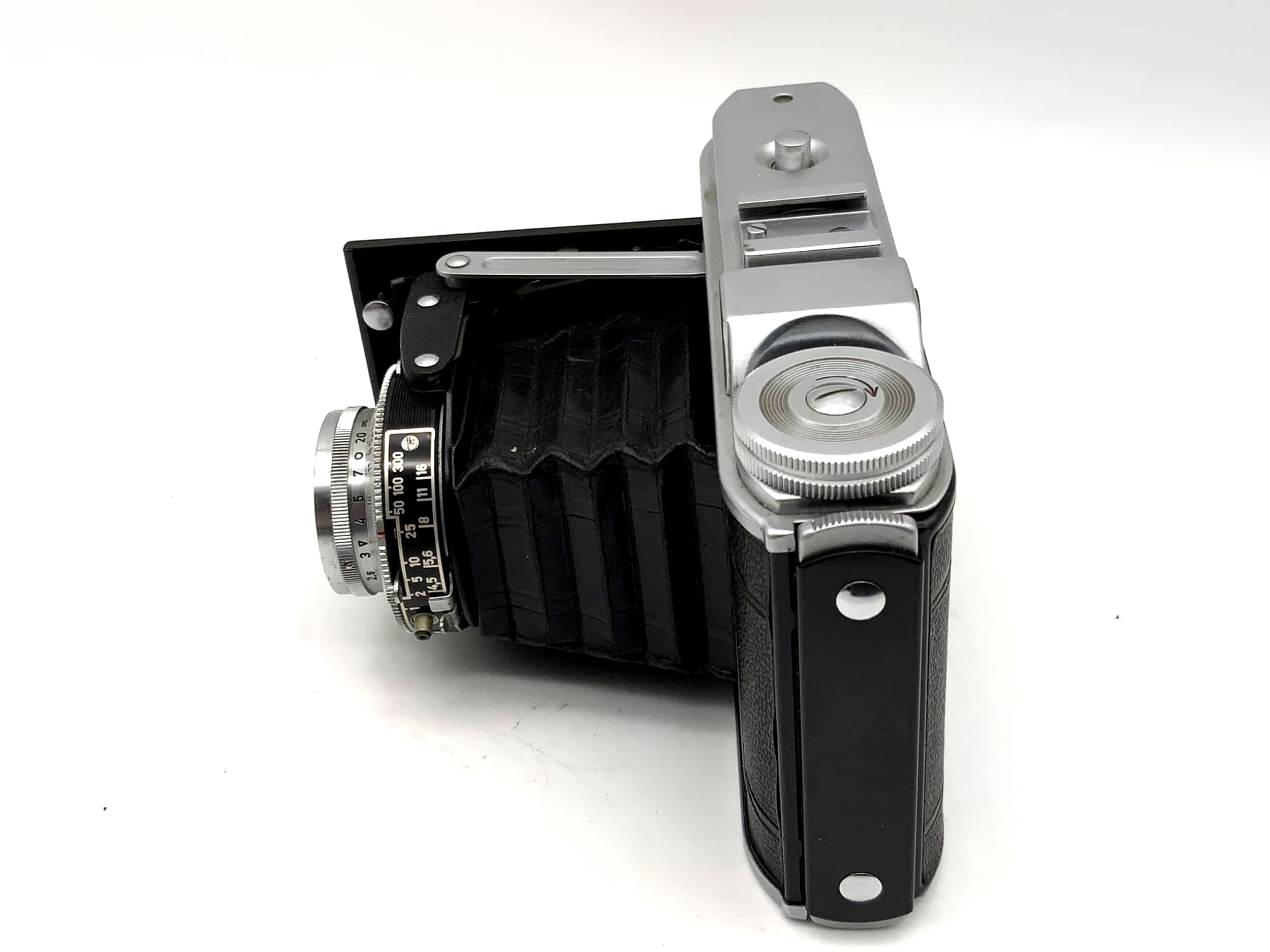 Appareil photo pliable Voigtländer Perkeo I avec caméra analogique Vaskar 1:4,5/75 Prontor-S 6x6