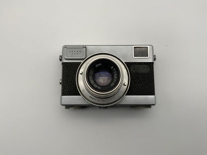 CARL ZEISS Werra 2 Tessar 2.8/50 compact camera 35mm analog camera