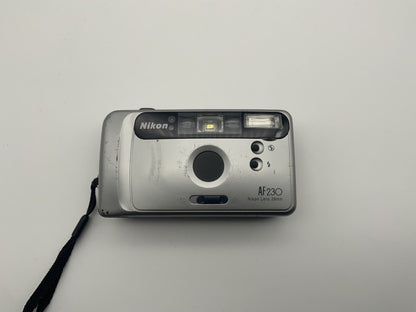 Nikon AF 230 Vintage Foroapparat Appareil photo analogique pointer et tirer Autofocus AF