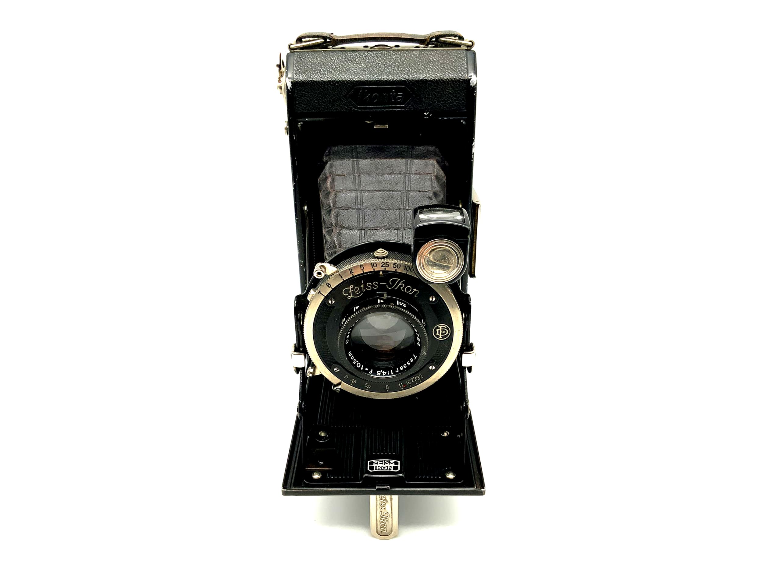 Zeiss Ikon Ikonta 520/2 folding camera Carl Zeiss Tessar 1:4.5 f=10.5cm Compur 6x9