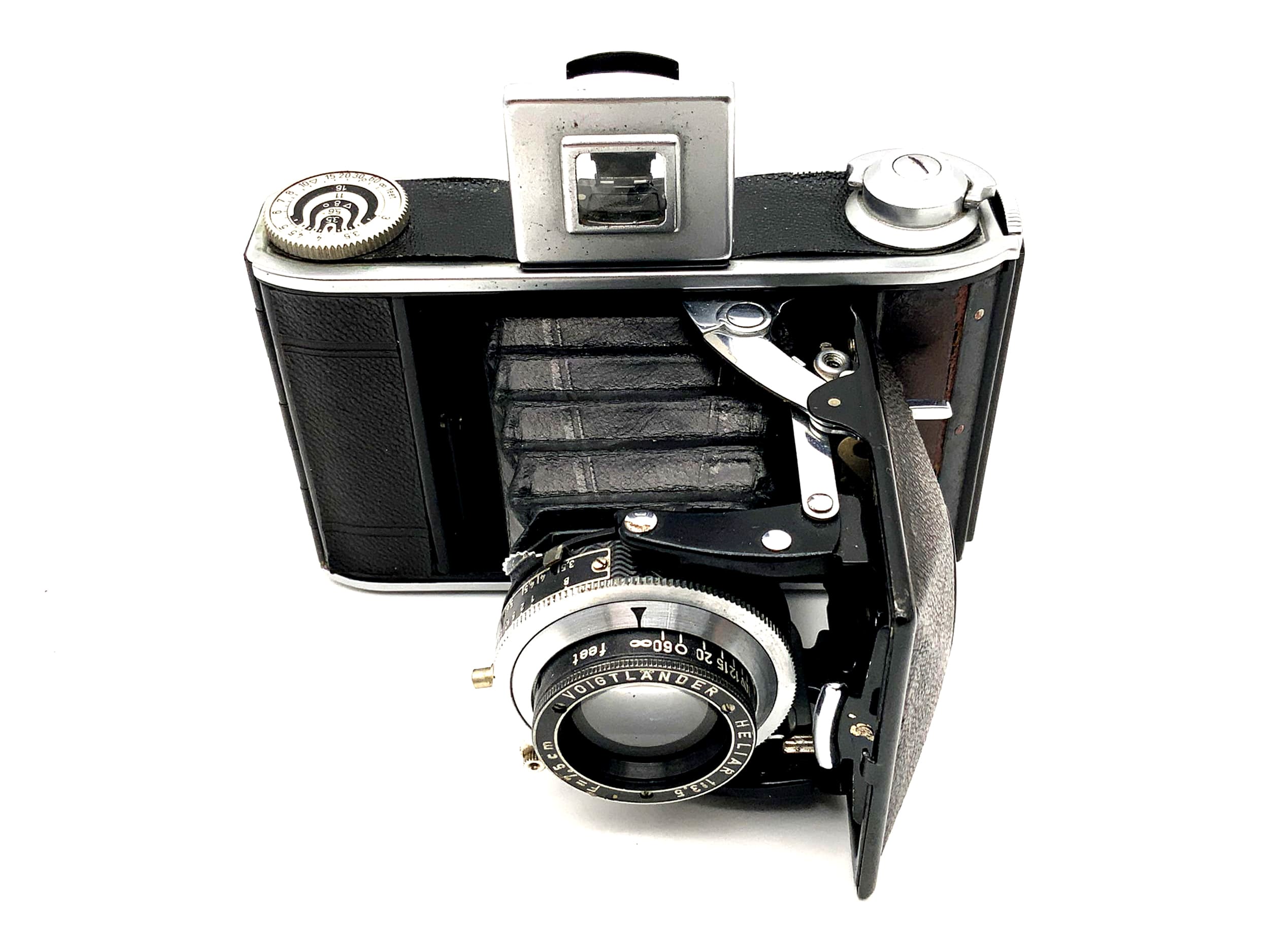 Voigtländer Bessa 66 folding camera with Heliar 1:3.5 F=7.5cm Compur-Rapid