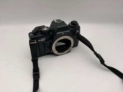 Praktica BX20 !Beli defekt! Body Gehäuse SLR Kamera analog Spiegelreflexkamera