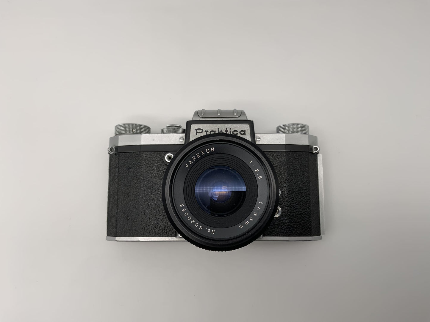 Pentacon Praktica FX 2 analog SLR camera Varexon 1:2.8 35mm lens