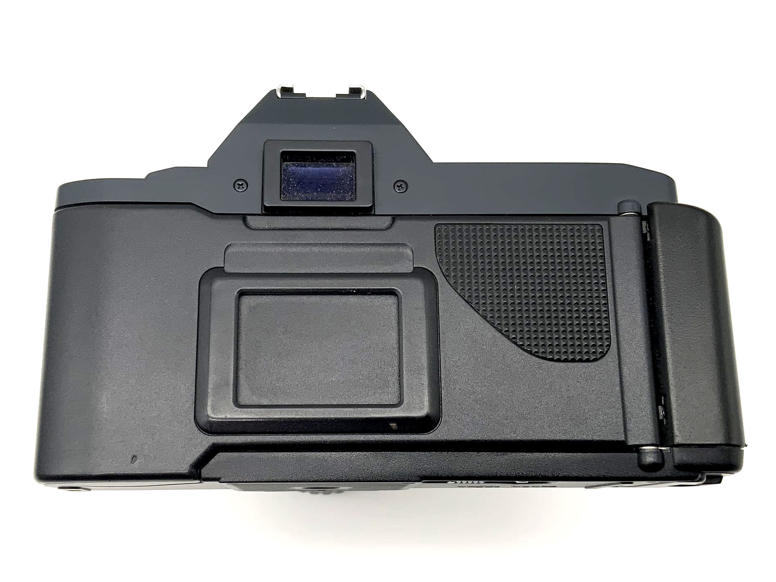 Canon T70 analog SLR camera with Ozunon GMC 1:3.5-4.8 35-75mm lens