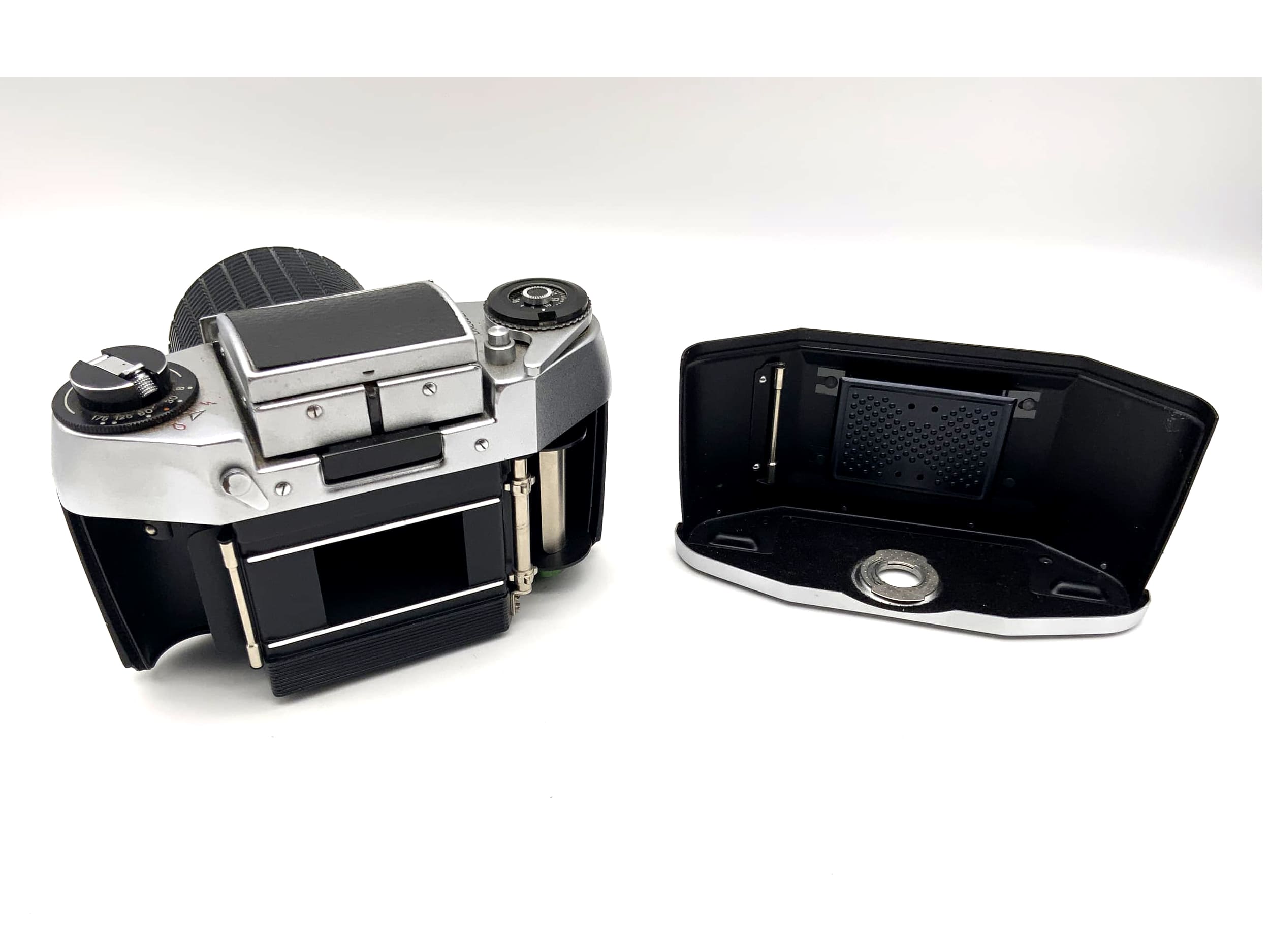 Exakta EXA 1b avec appareil photo reflex à objectif 4.0-5.6 70-210 mm analogique 35 mm