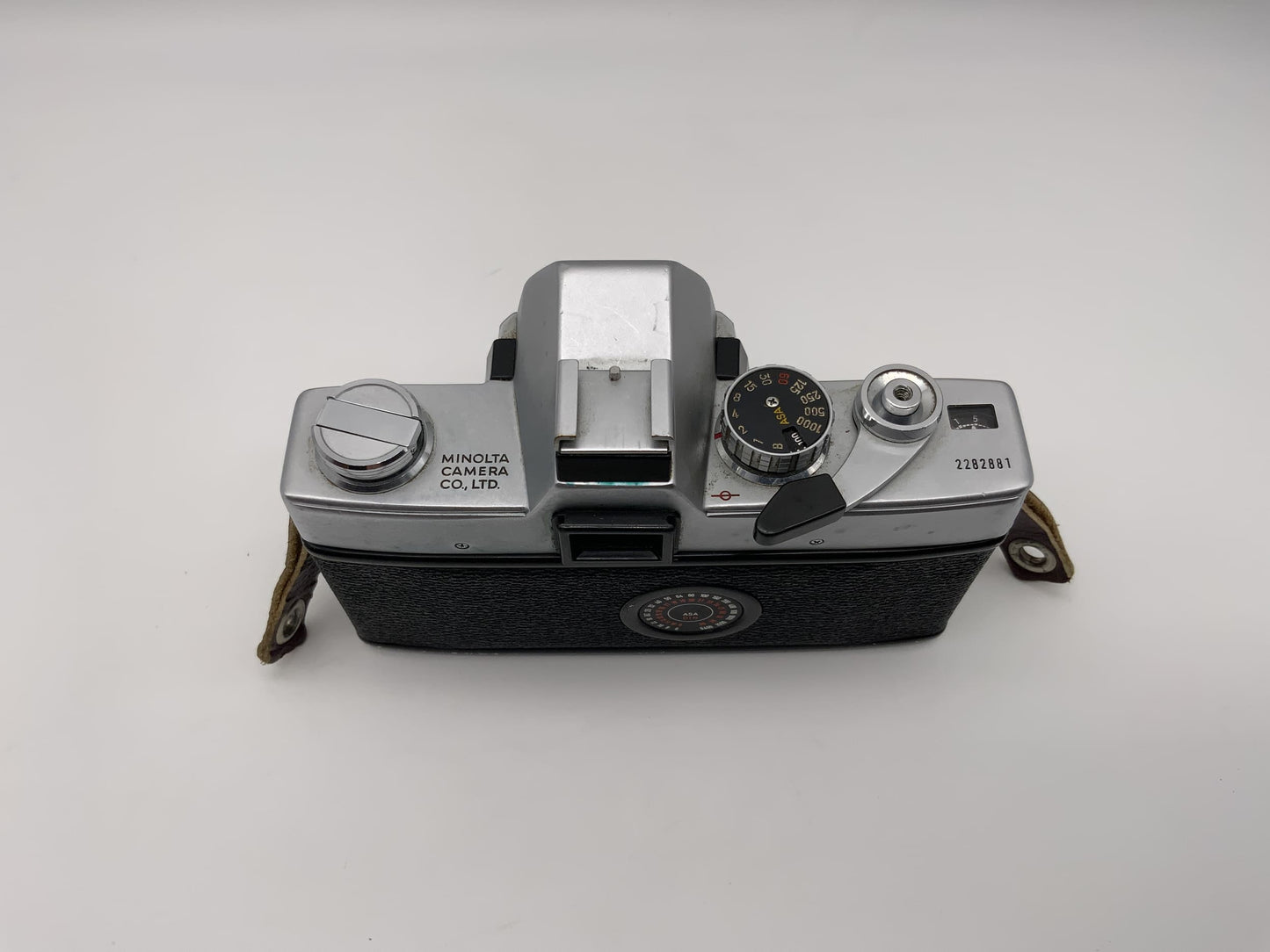 Minolta SRT 101 SLR camera 35mm analog SLR body housing