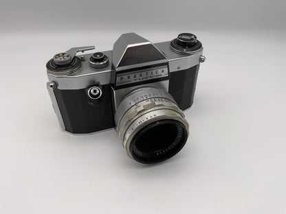 Appareil photo reflex Praktica Nova avec objectif Carl Zeiss Jena Tessar 2,8 / 50 mm