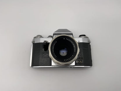 Appareil photo reflex Praktica Nova avec objectif Carl Zeiss Jena Tessar 2,8 / 50 mm