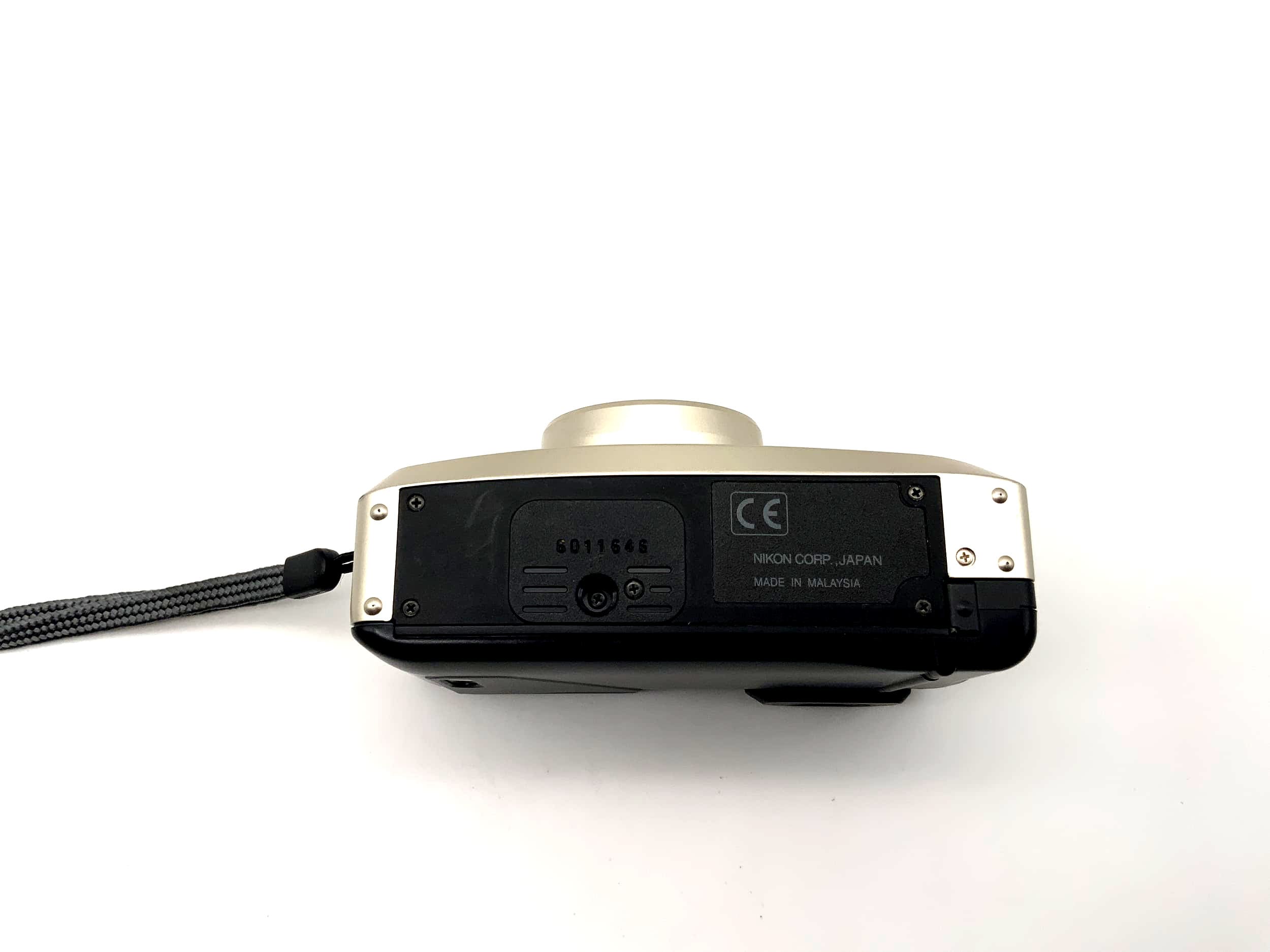 Appareil photo compact analogique Nikon One Touch Zoom 90s AF Point&amp;Shoot 35 mm