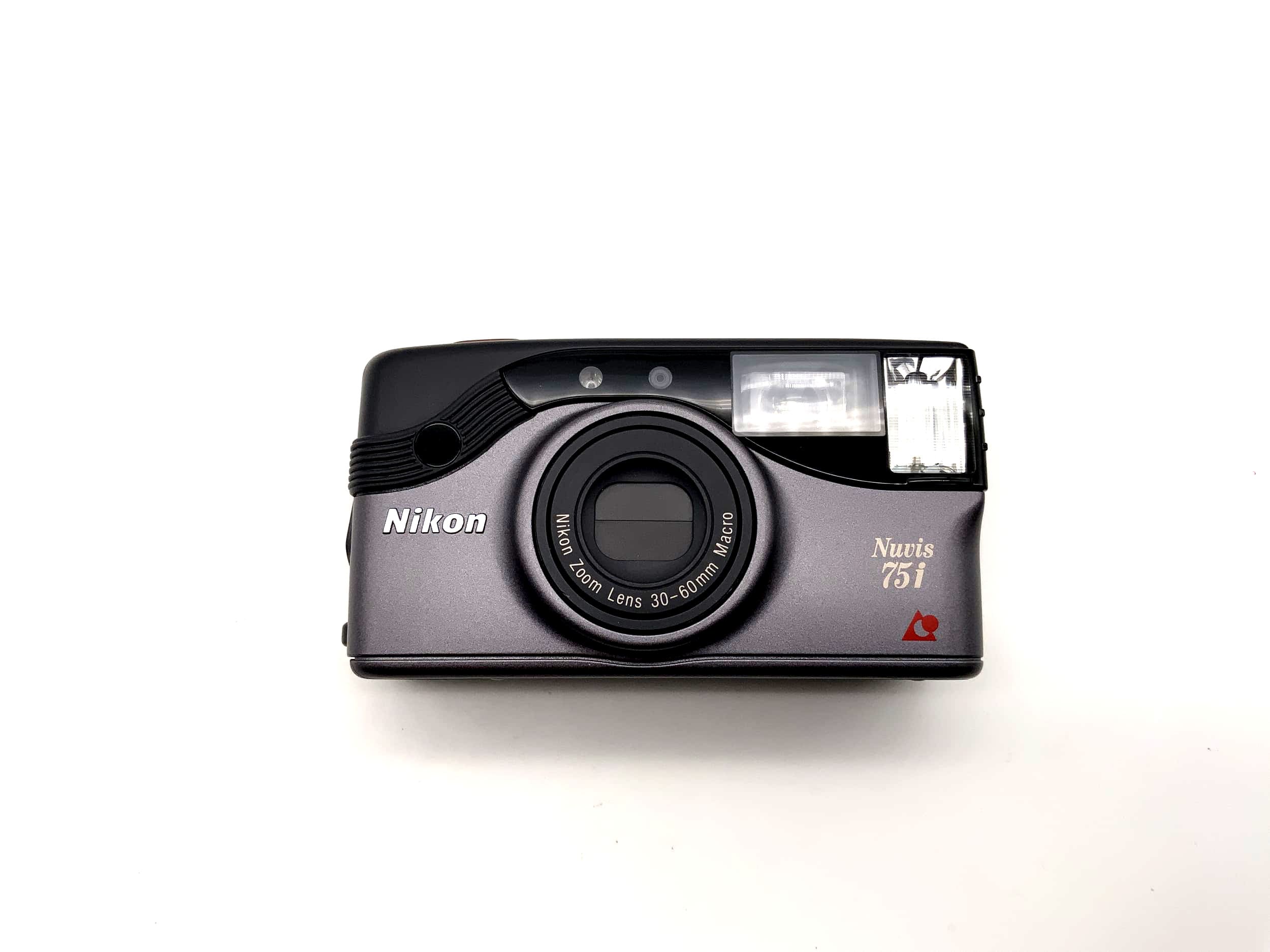 Appareil photo compact Nikon Nuvis 75i avec objectif zoom Nikon 30-60 mm macro argent