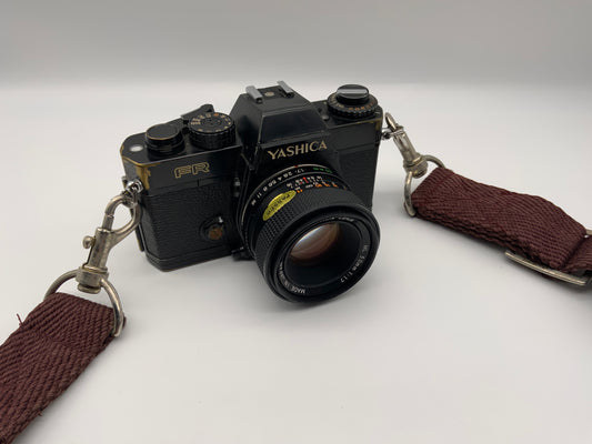 Yashica FR Spiegelreflexkamera !Beli defekt! mit Yashica ML 50mm 1:1.7 Objektiv