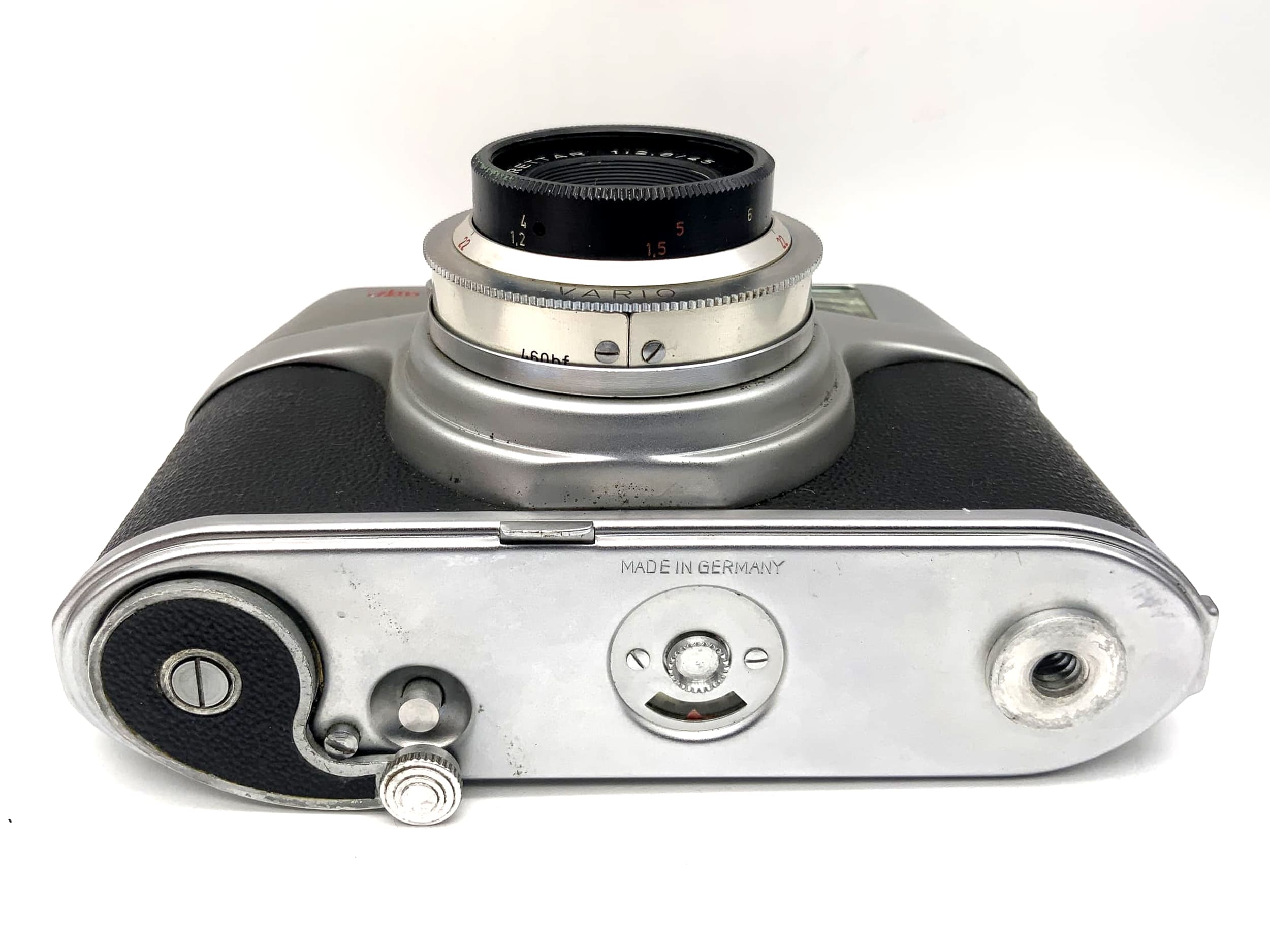 Aka Arette A rangefinder camera with Arettar 1:2.8/45 Vario compact camera analogue camera