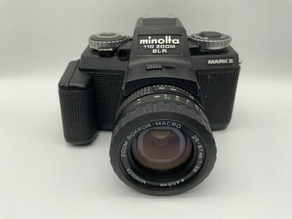 Minolta 110 Zoom Mark II mit Zoom Rokkor-Macro 25-67mm 1:3.5 SLR Spiegelreflex