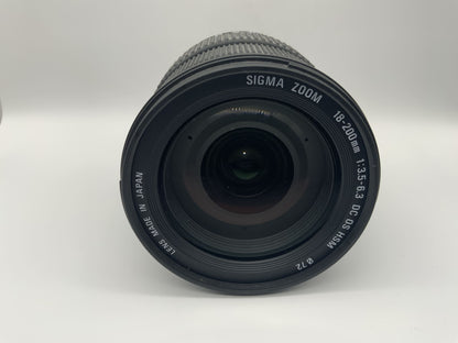 Sigma 18-200mm 1:3.5-6.3 Objektiv DC OS HSM Optical Stabilizer Zoom (Nikon AF-S)