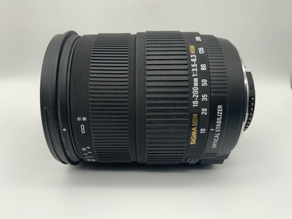 Sigma 18-200mm 1:3.5-6.3 Objektiv DC OS HSM Optical Stabilizer Zoom (Nikon AF-S)