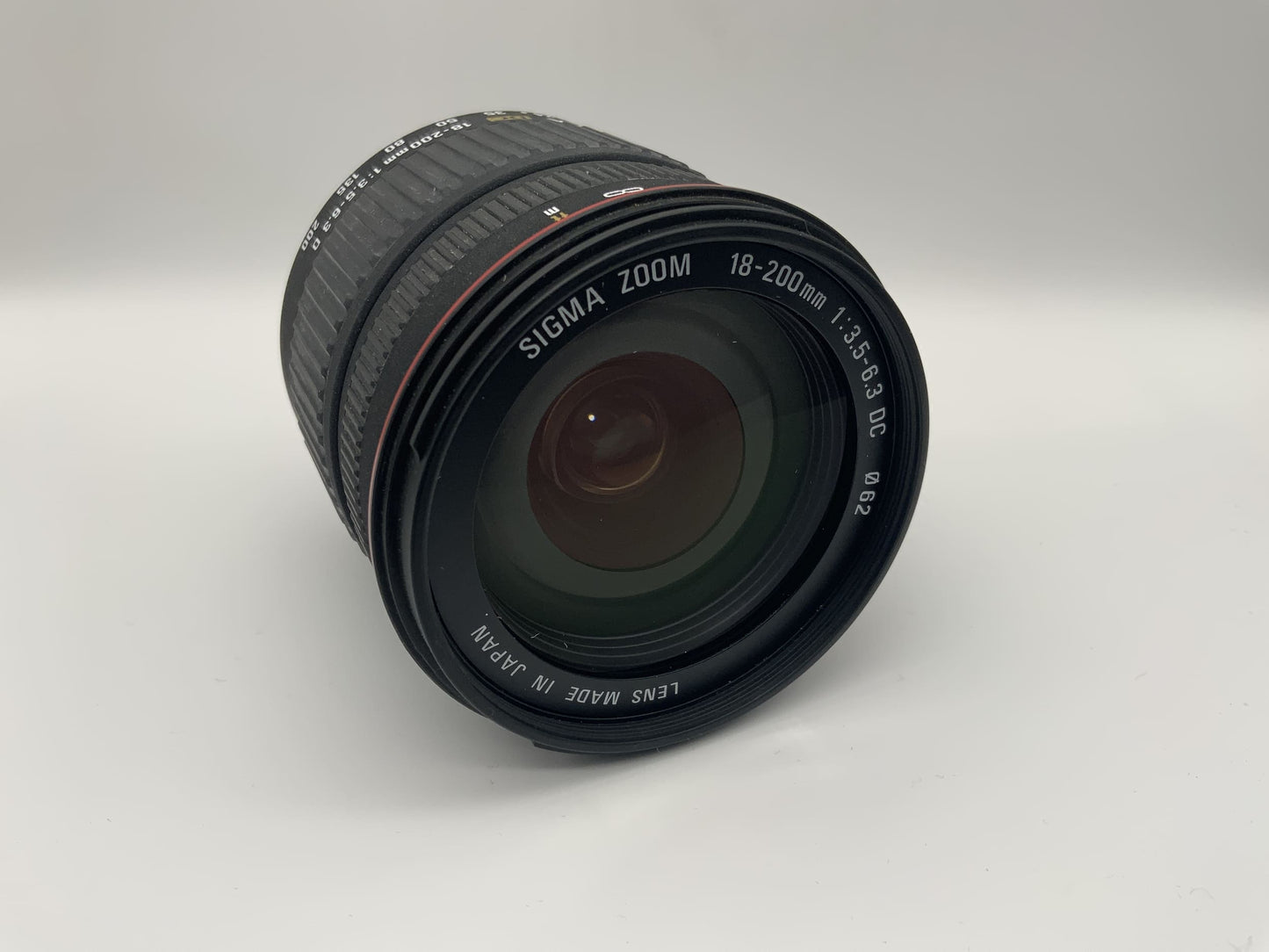 Sigma 18-200mm 1:3.5-6.3 D Objektiv  Sigma Zoom DC  Lens (Nikon AF)