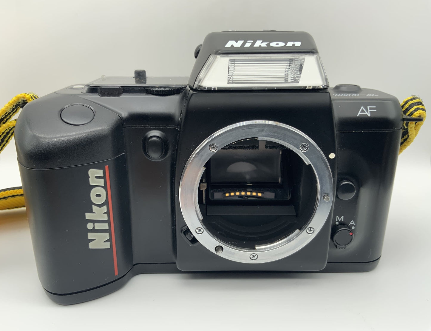 Nikon F-401 35mm Spiegelreflexkamera SLR analog AF Autofocus Body (Nikon F)