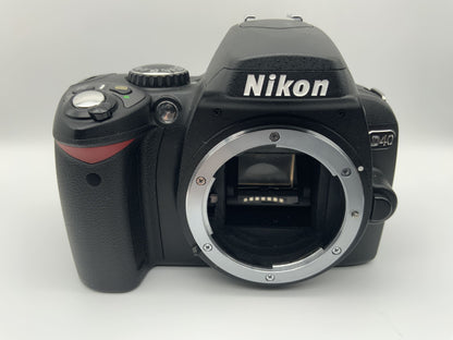 Nikon D40 Spiegelreflexkamera DSLR digital Body Gehäuse (Nikon AF)